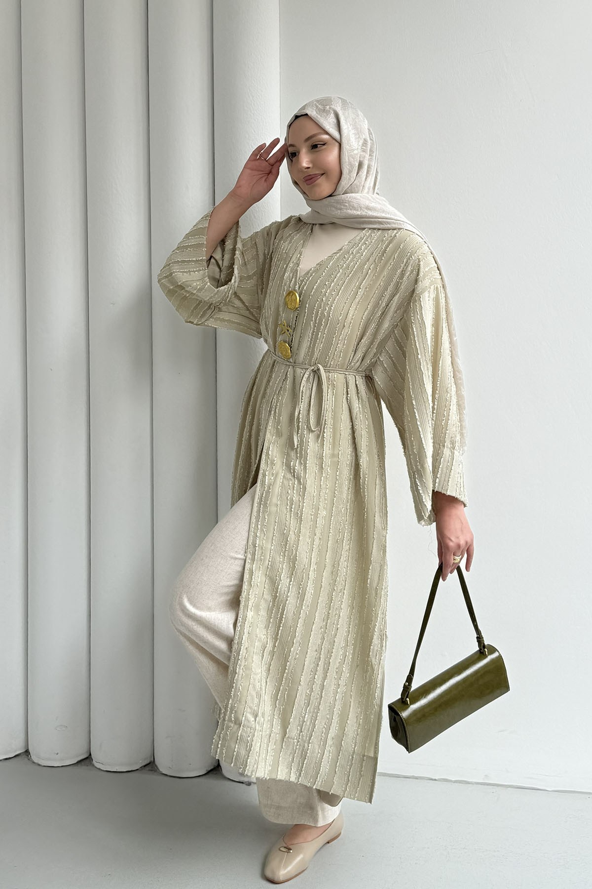 Gold Düğmeli Kumaş Kendinden Desenli Kimono-MİNT YEŞİLİ