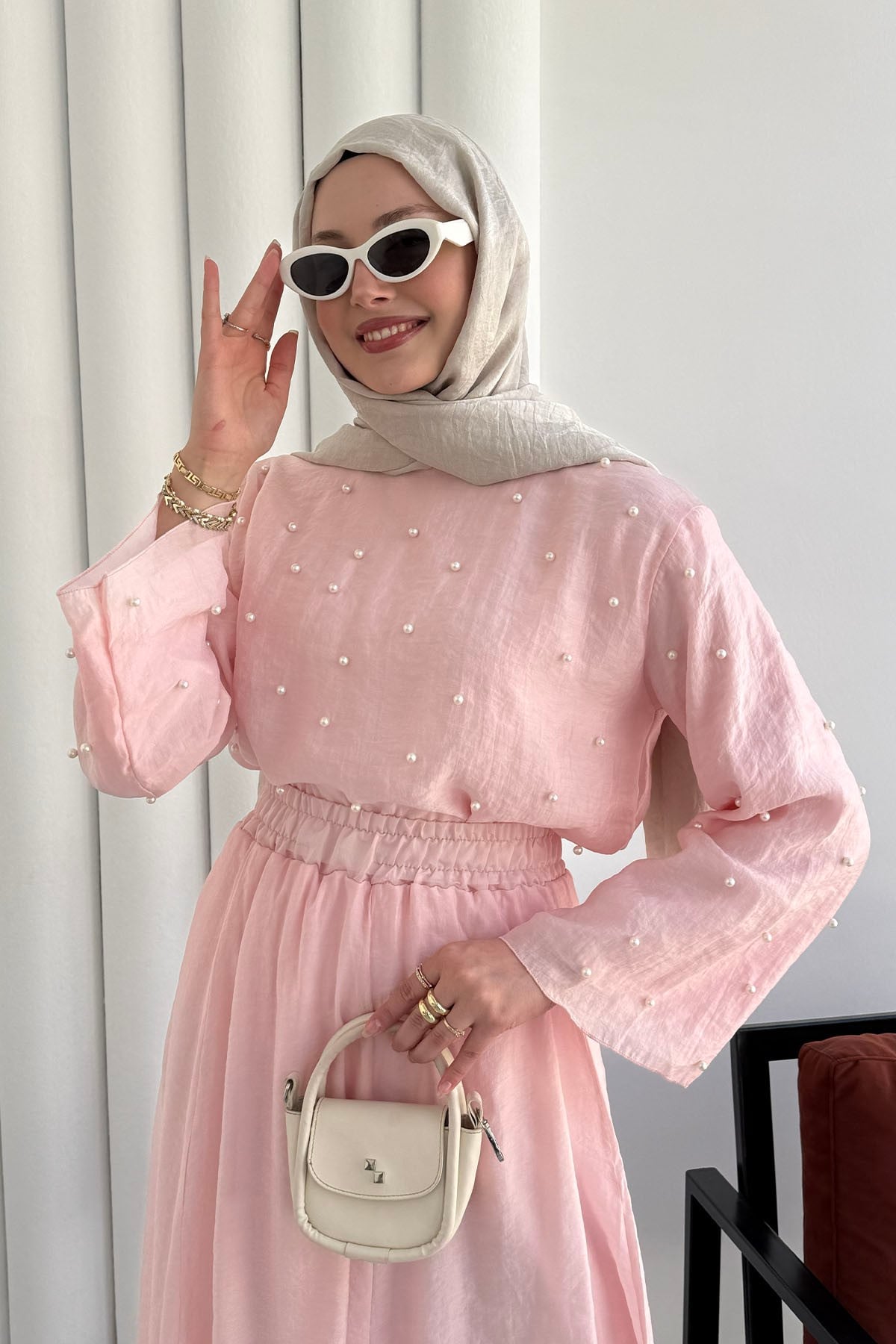 İnci Aksesuar İşlemeli Premium Tesettür Takım-PEMBE