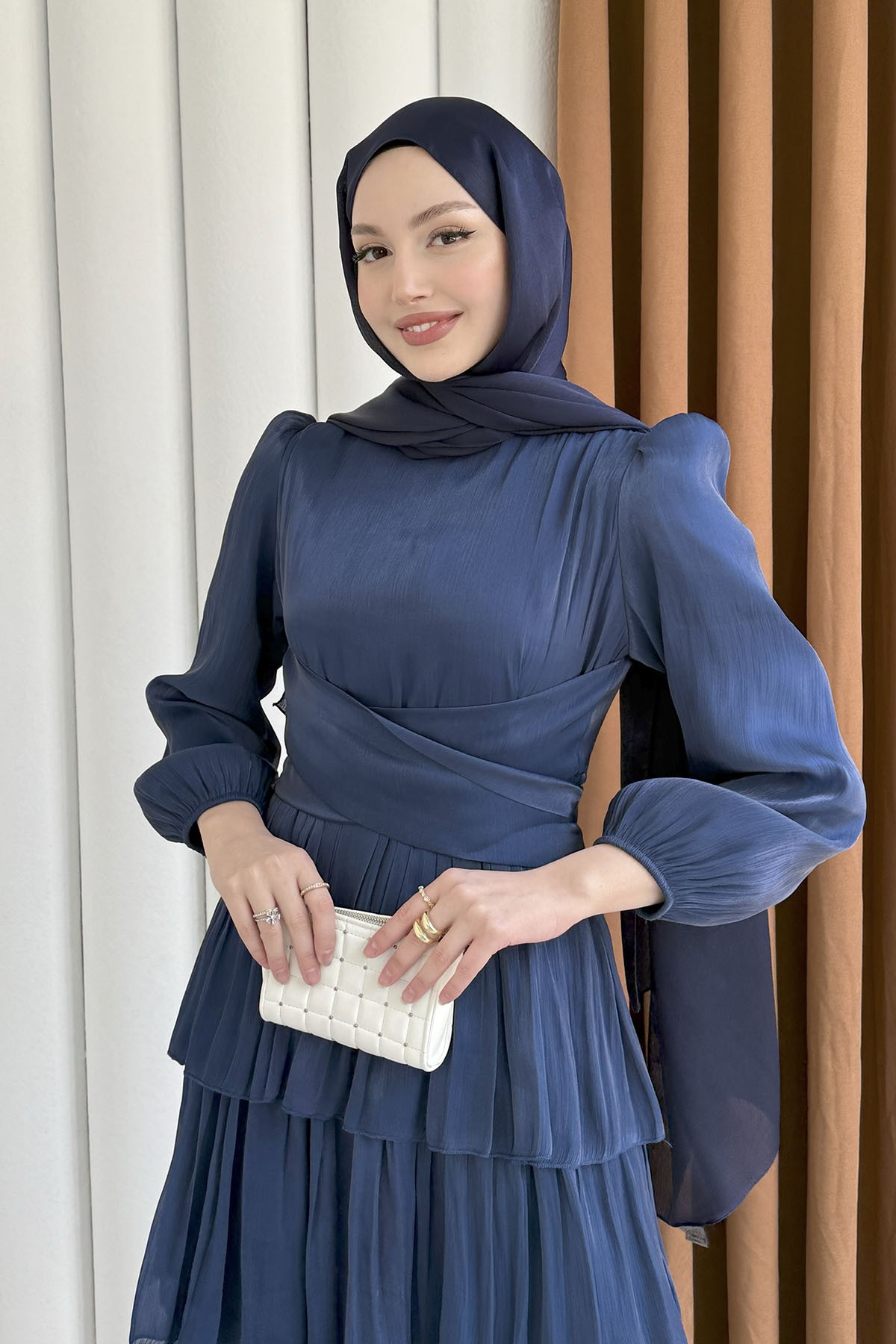 Kat Kat Kuşaklı Şifon Tesettür Elbise-LACİVERT