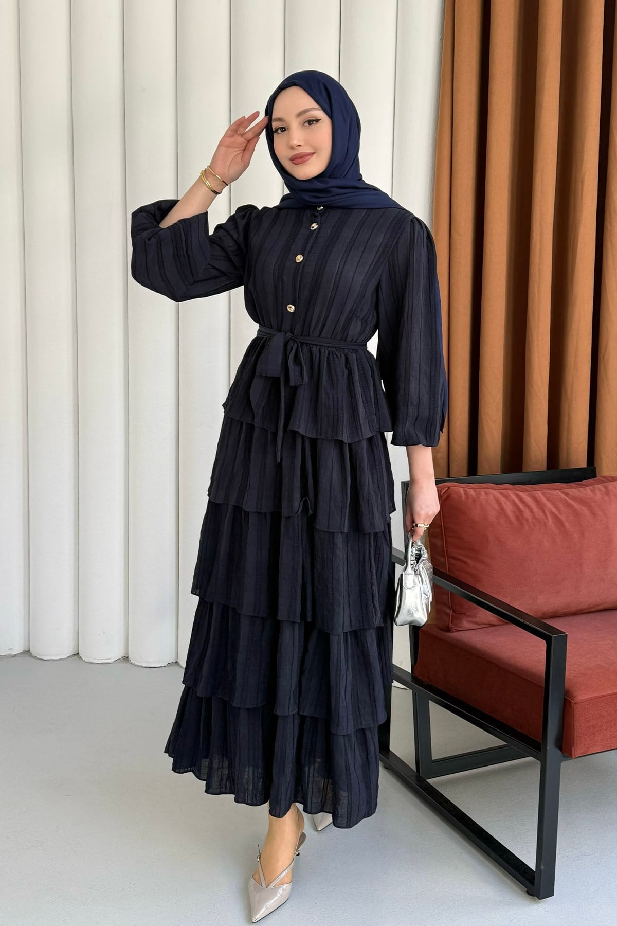 Kat Kat Volanlı Yarım Düğmeli Tesettür Elbise-LACİVERT