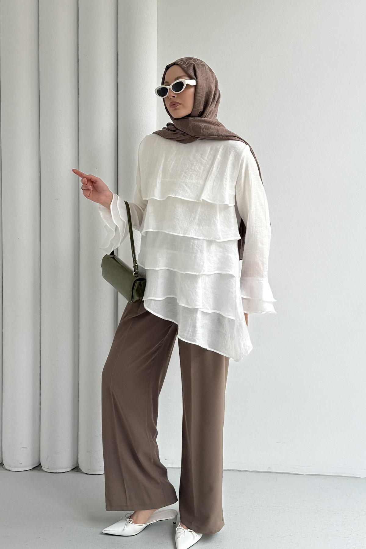 Katlı Volan Detaylı Bluz-BEYAZ