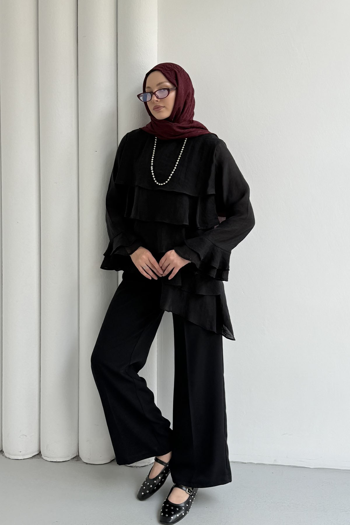Katlı Volan Detaylı Bluz-SİYAH