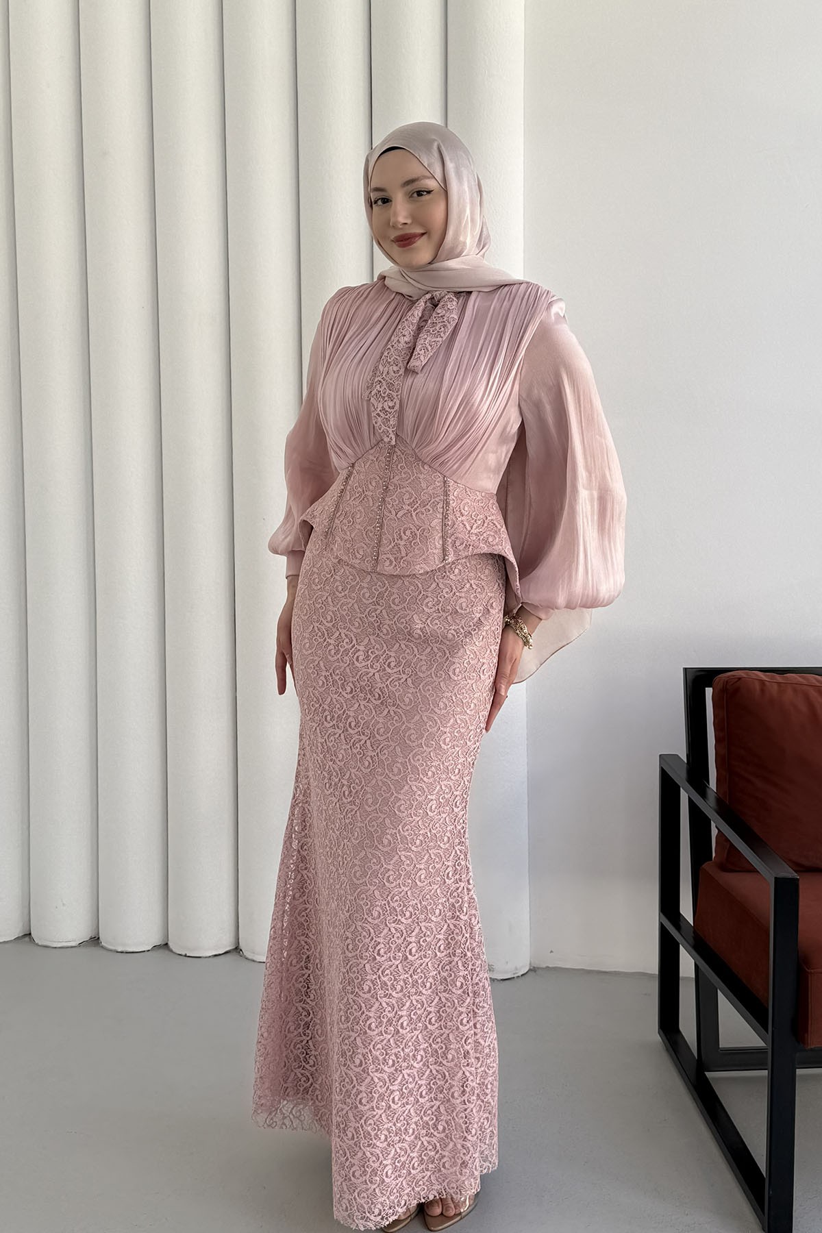 Korseli Taş ve Dantel Detaylı Tesettür Abiye-PEMBE