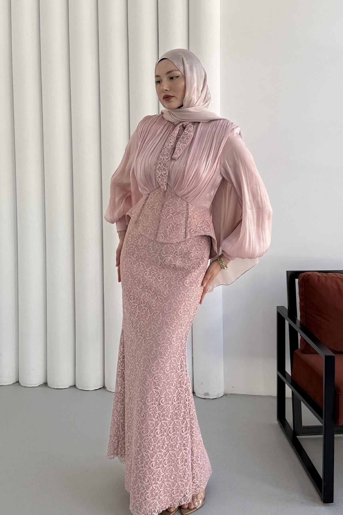 Korseli Taş ve Dantel Detaylı Tesettür Abiye-PEMBE