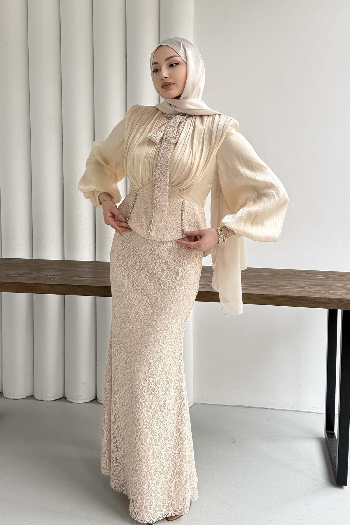 Korseli Taş ve Dantel Detaylı Tesettür Abiye-TAŞ