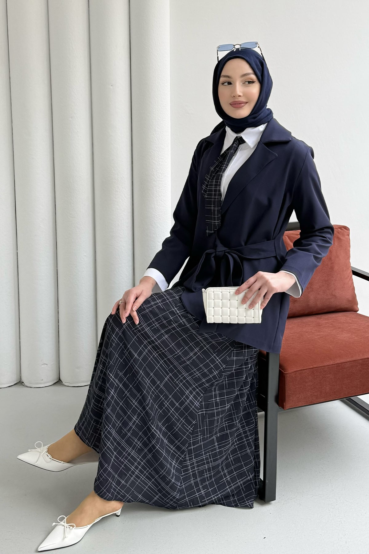 Kruvaze Yaka Ceket Etek Fularlı Tesettür Takım-LACİVERT