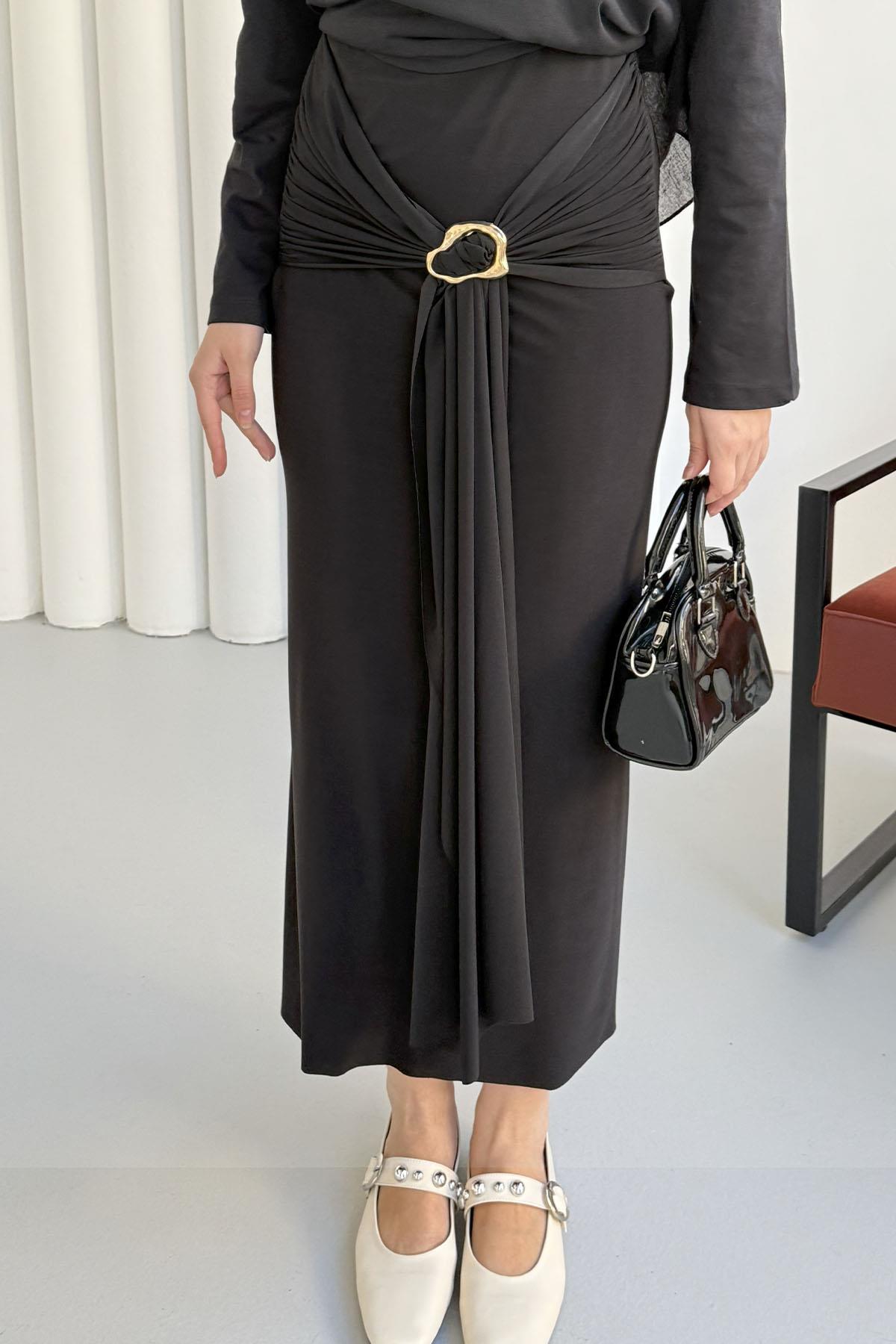 Kuşaklı Toka Detaylı Sendy Etek-SİYAH