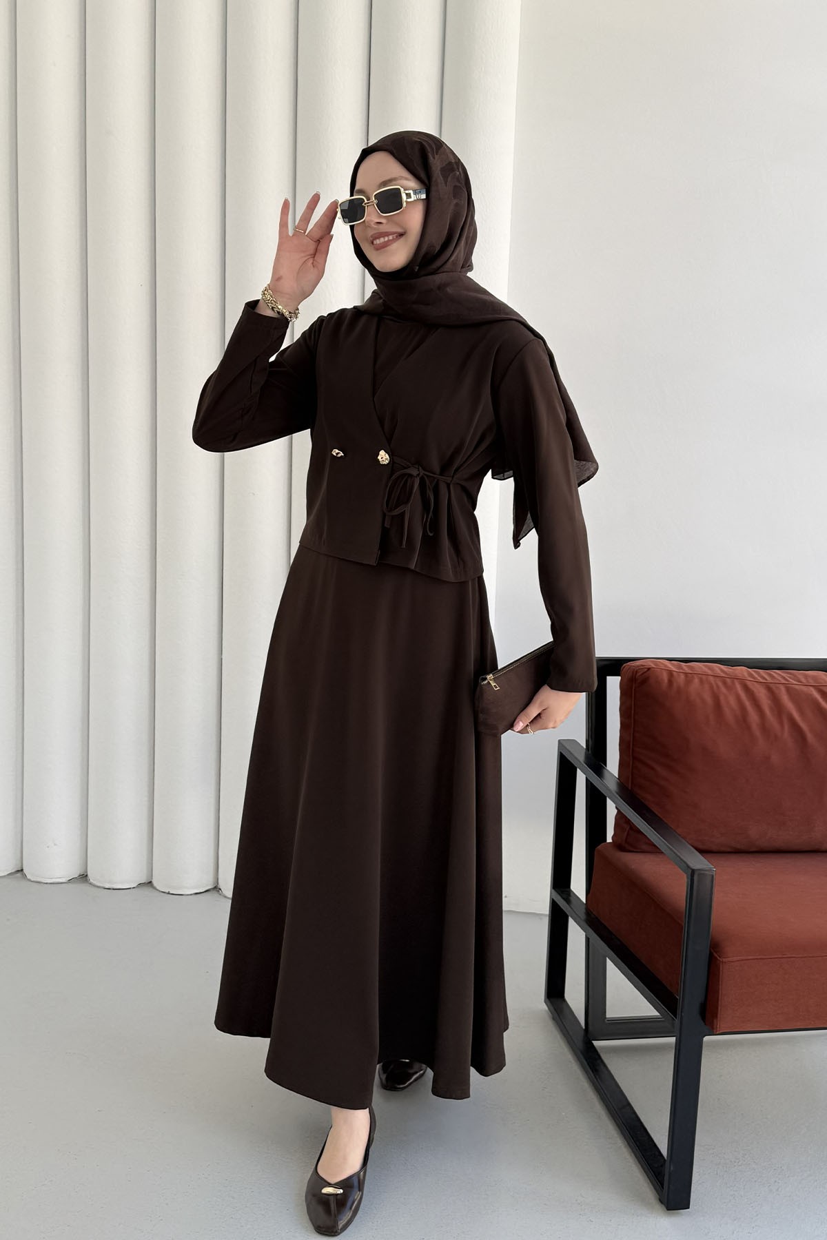Linda Kumaş Çift Düğmeli Yandan Bağlamalı Jile Takım Elbise-KAHVERENGİ