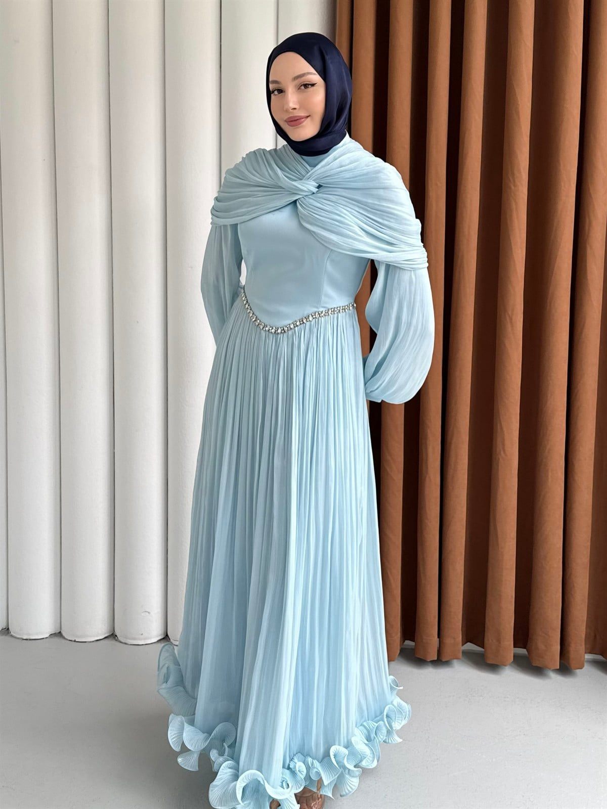 Lumiera Şal Detaylı Pileli Tesettür Abiye-BEBE MAVİ