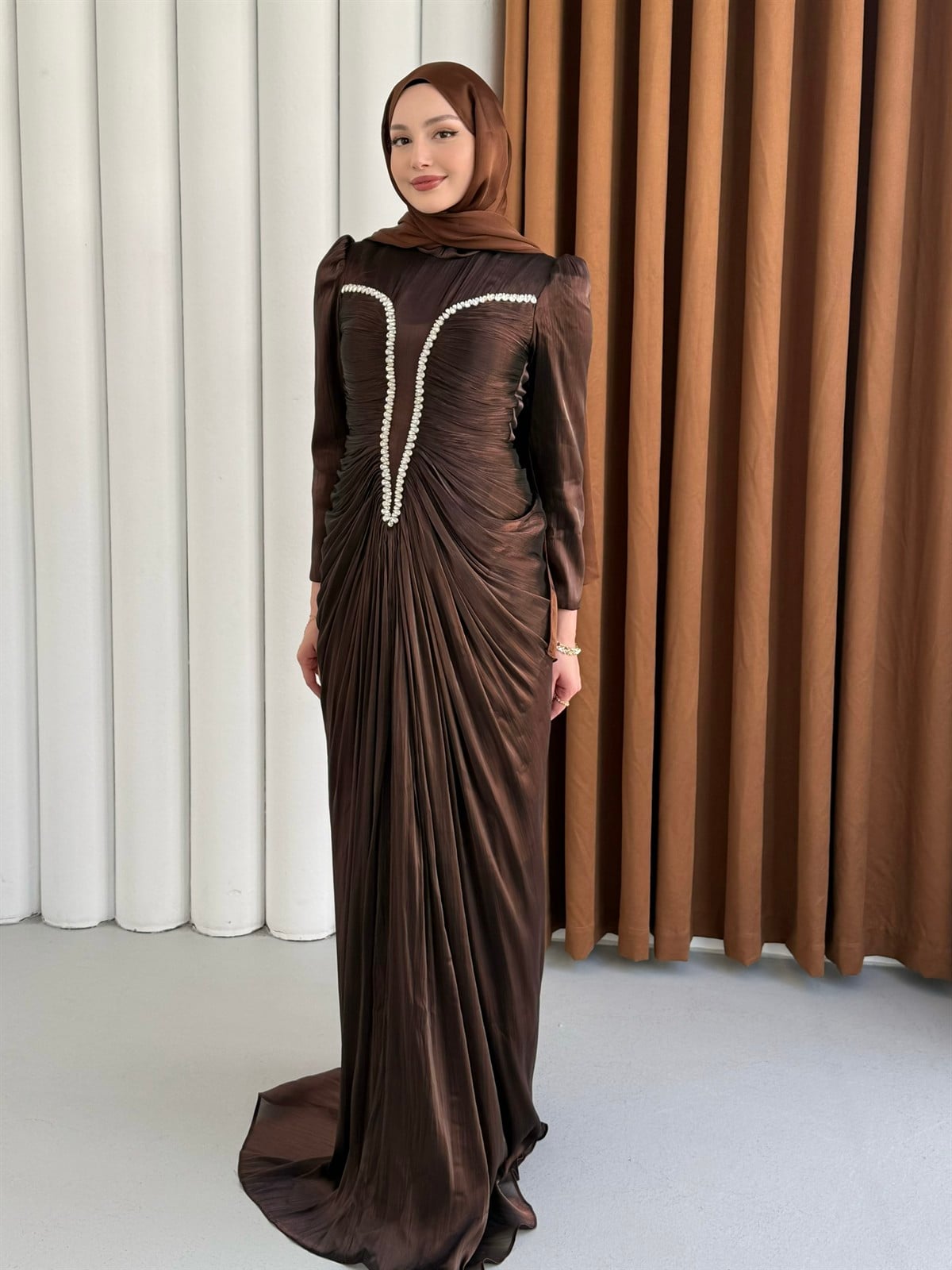 Luxe Ön Taş İşlemeli Tesettür Abiye-KAHVERENGİ