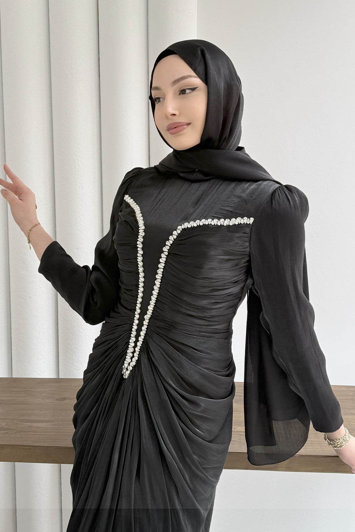 Luxe Ön Taş İşlemeli Tesettür Abiye-SİYAH