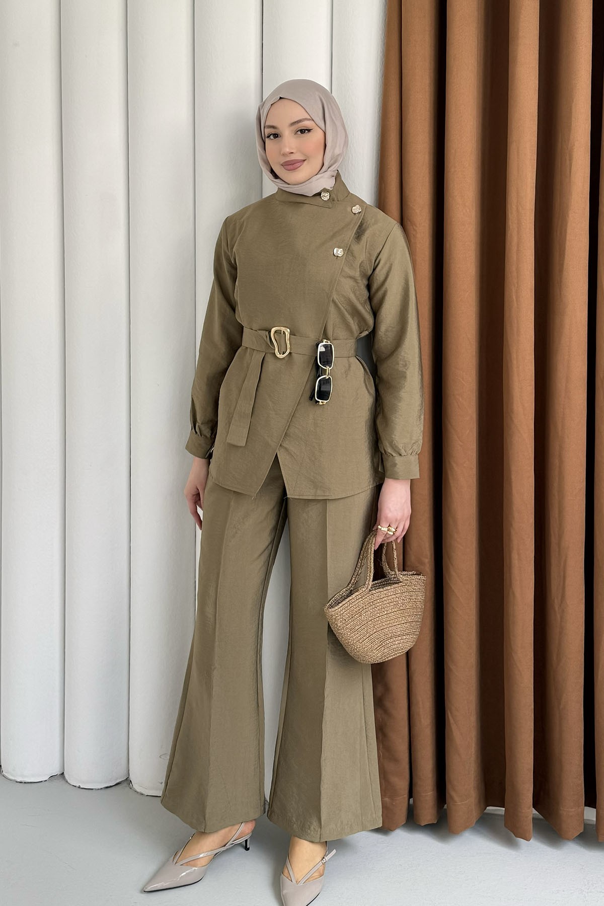 Minimal Asimetrik Kesim Pantolonlu Tesettür Takım-MİNT YEŞİLİ