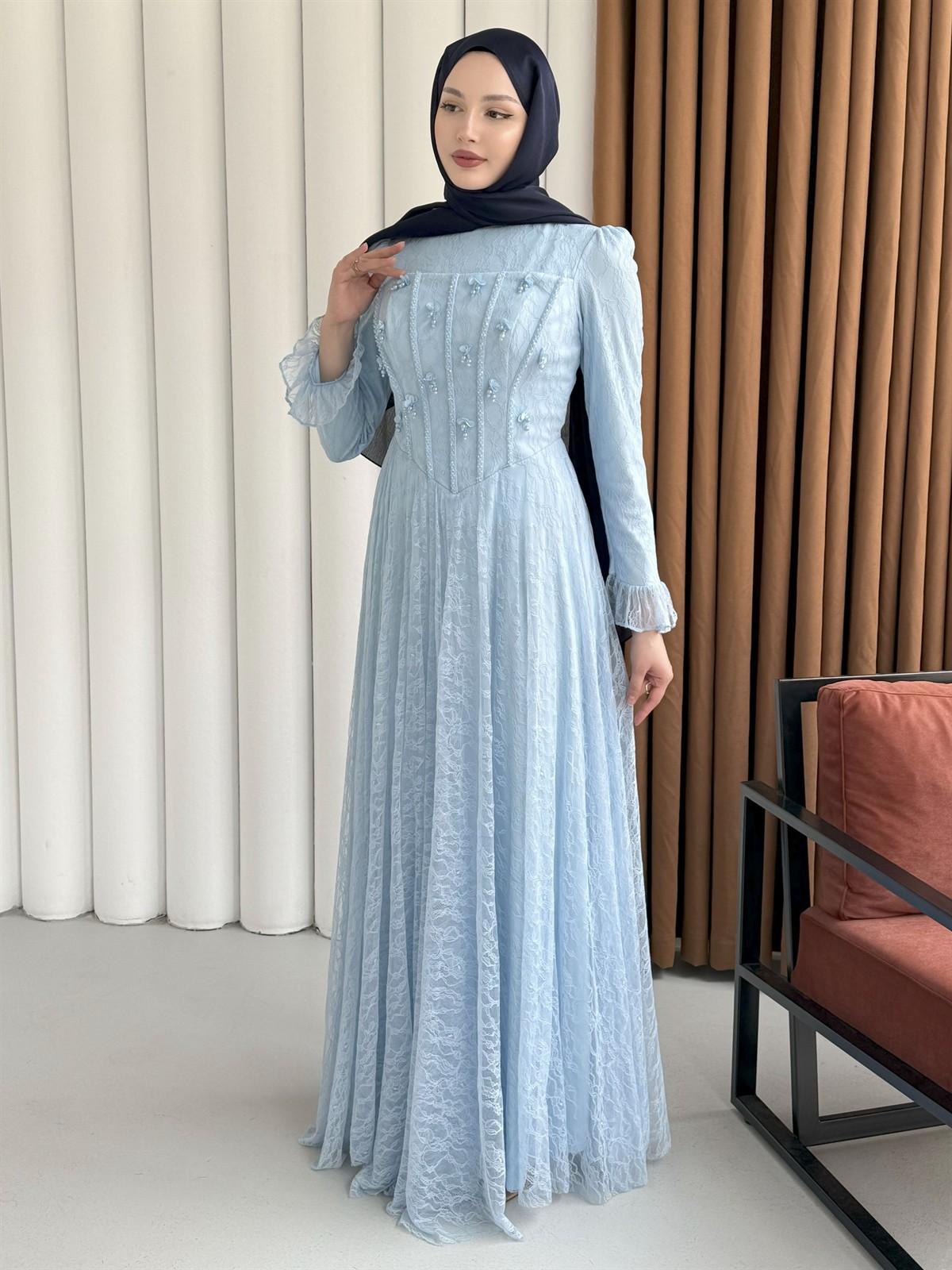 Mirella Dantel & Boncuk İşlemeli Korse Detaylı Tesettür Abiye-MAVİ