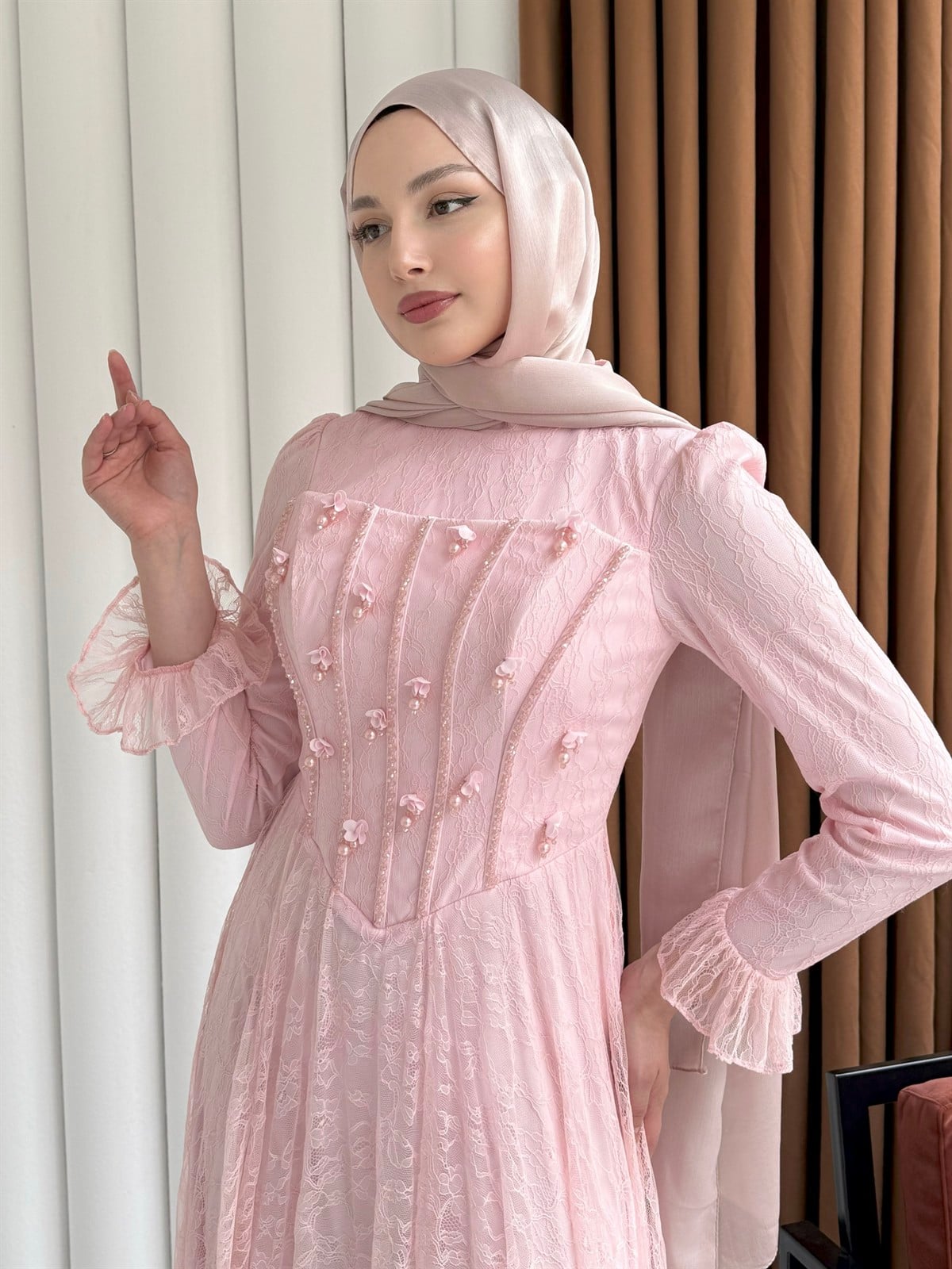 Mirella Dantel & Boncuk İşlemeli Korse Detaylı Tesettür Abiye-PEMBE