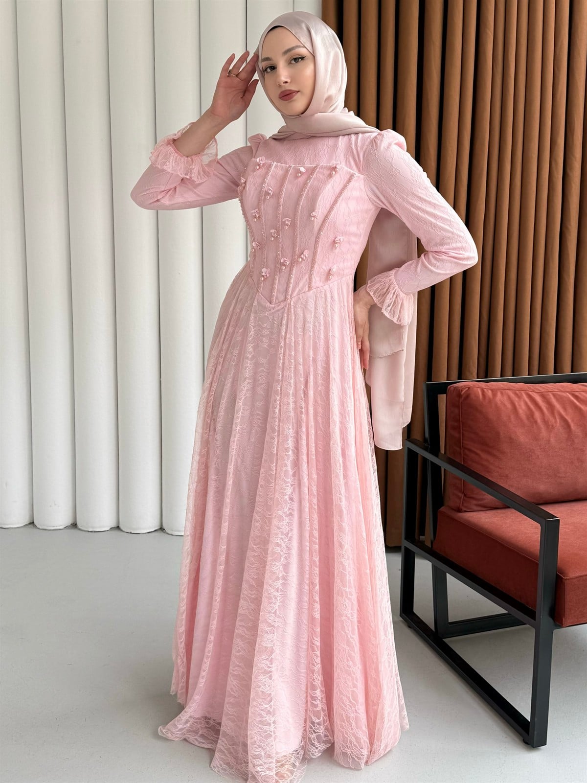 Mirella Dantel & Boncuk İşlemeli Korse Detaylı Tesettür Abiye-PEMBE