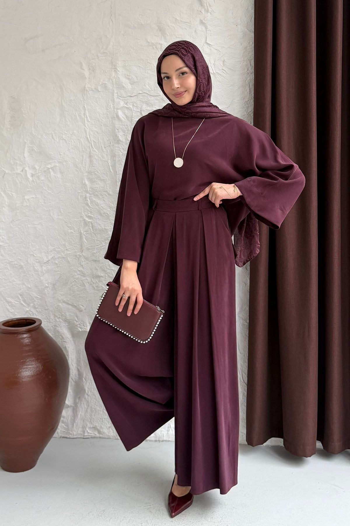 Modal Dökümlü Üst Yırtmaçlı Tesettür Pantolon Takımı-BORDO