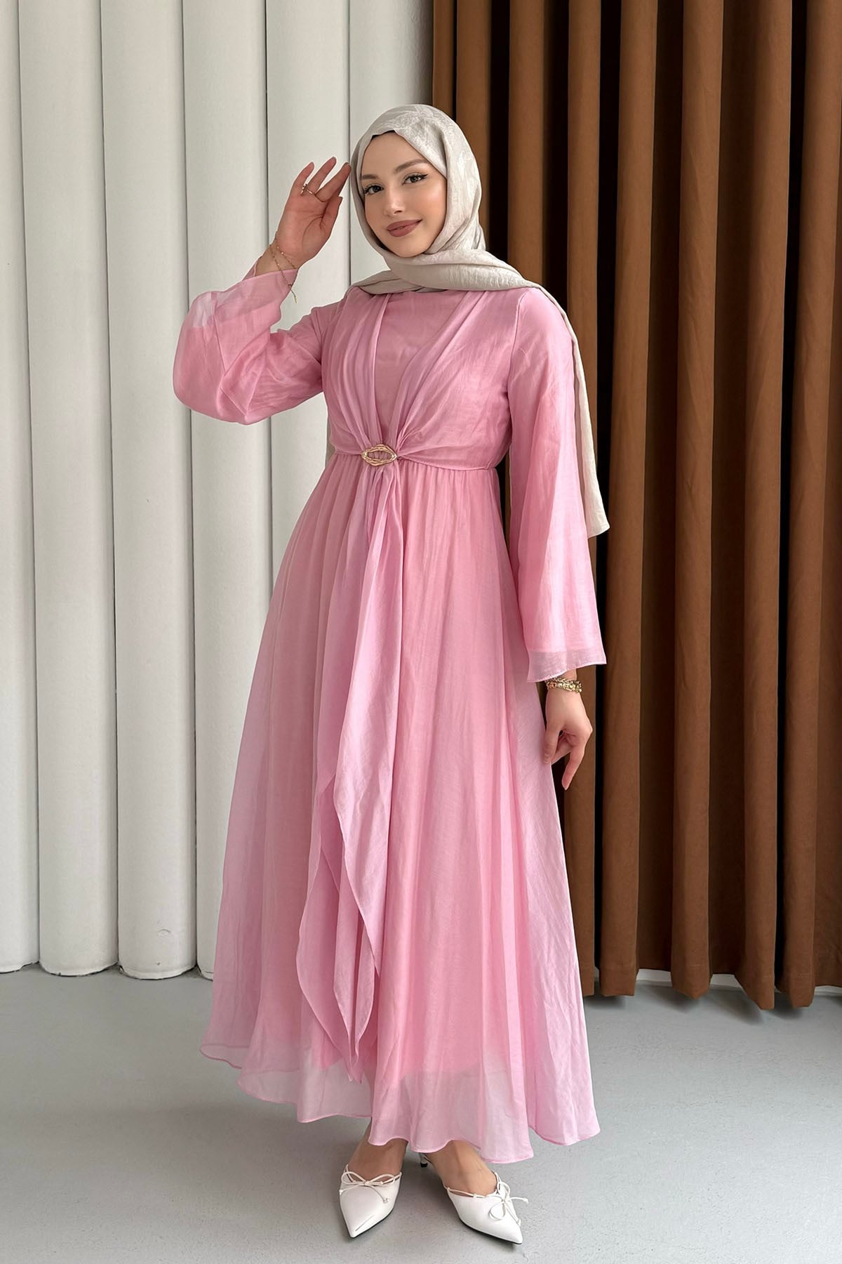 Modal Gold Broş Detaylı Tesettür Elbise-PEMBE