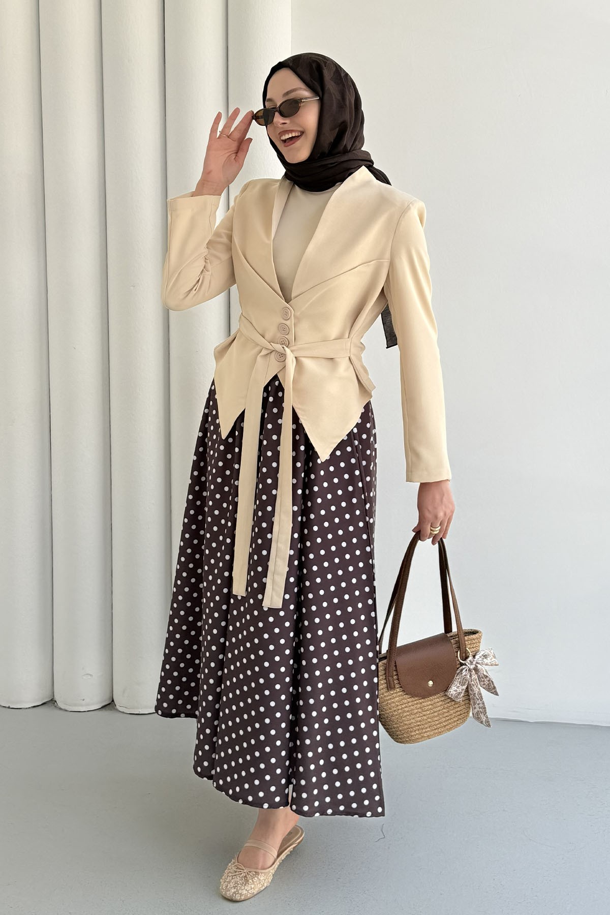 Modern Kesim Beli Pile Detaylı Bağcıklı Ceket-TAŞ