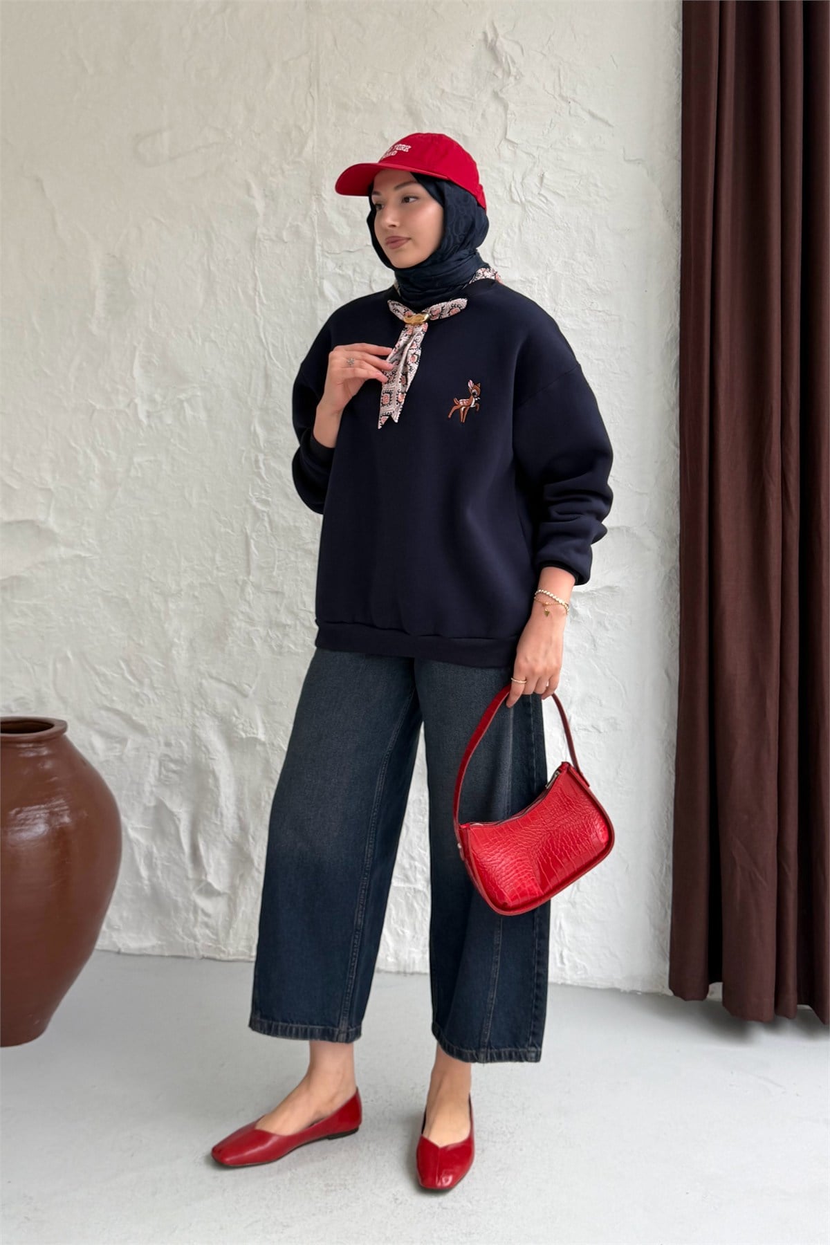 Nakışlı Fularlı Oversize Sweatshirt-LACİVERT