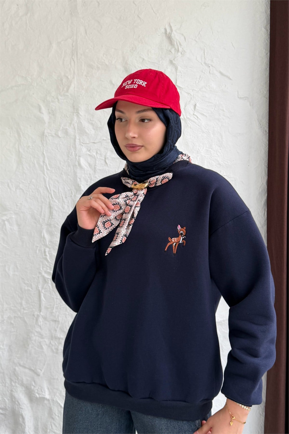 Nakışlı Fularlı Oversize Sweatshirt-LACİVERT