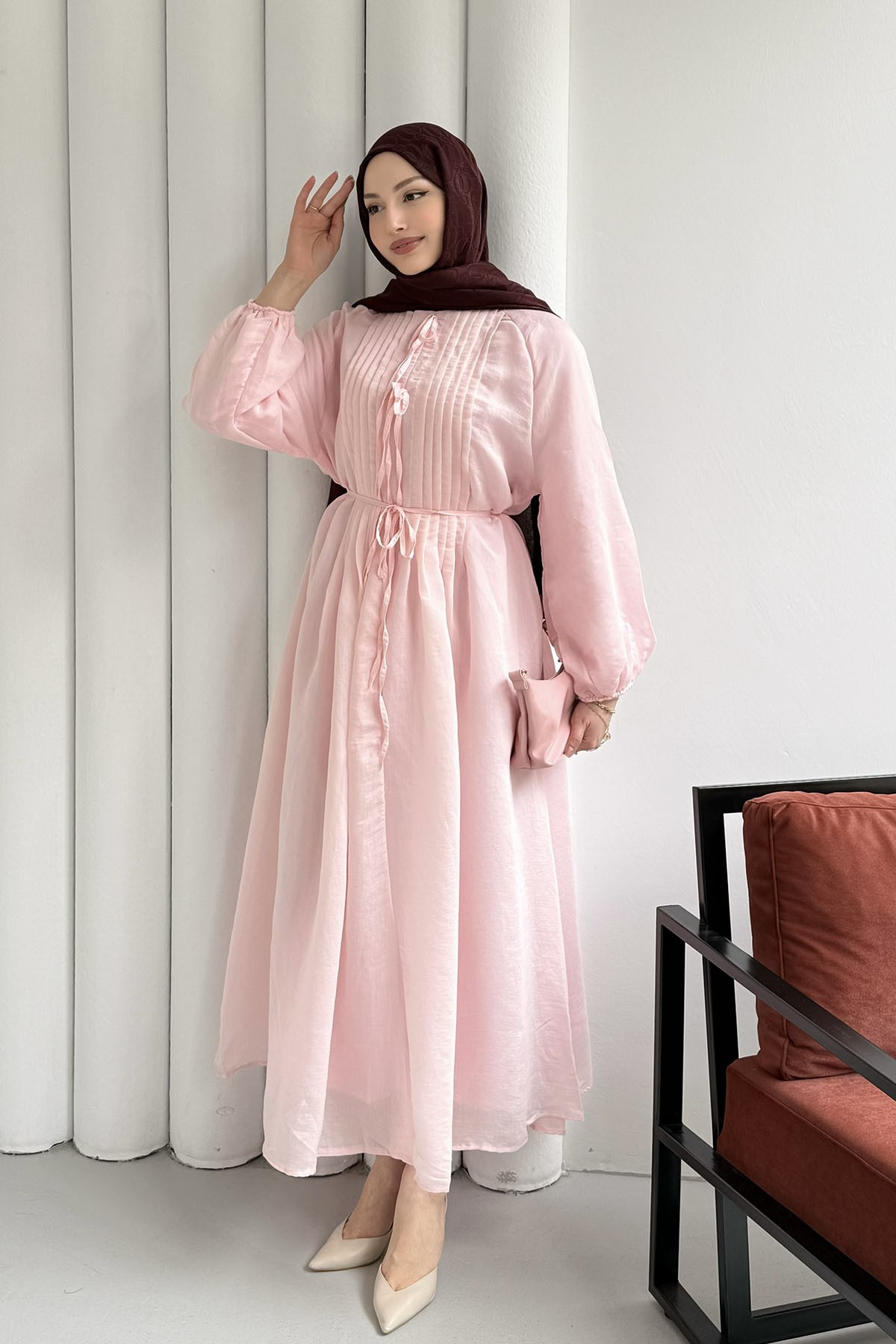 Nervür Dikişli Biye Kemerli Tesettür Elbise-PEMBE