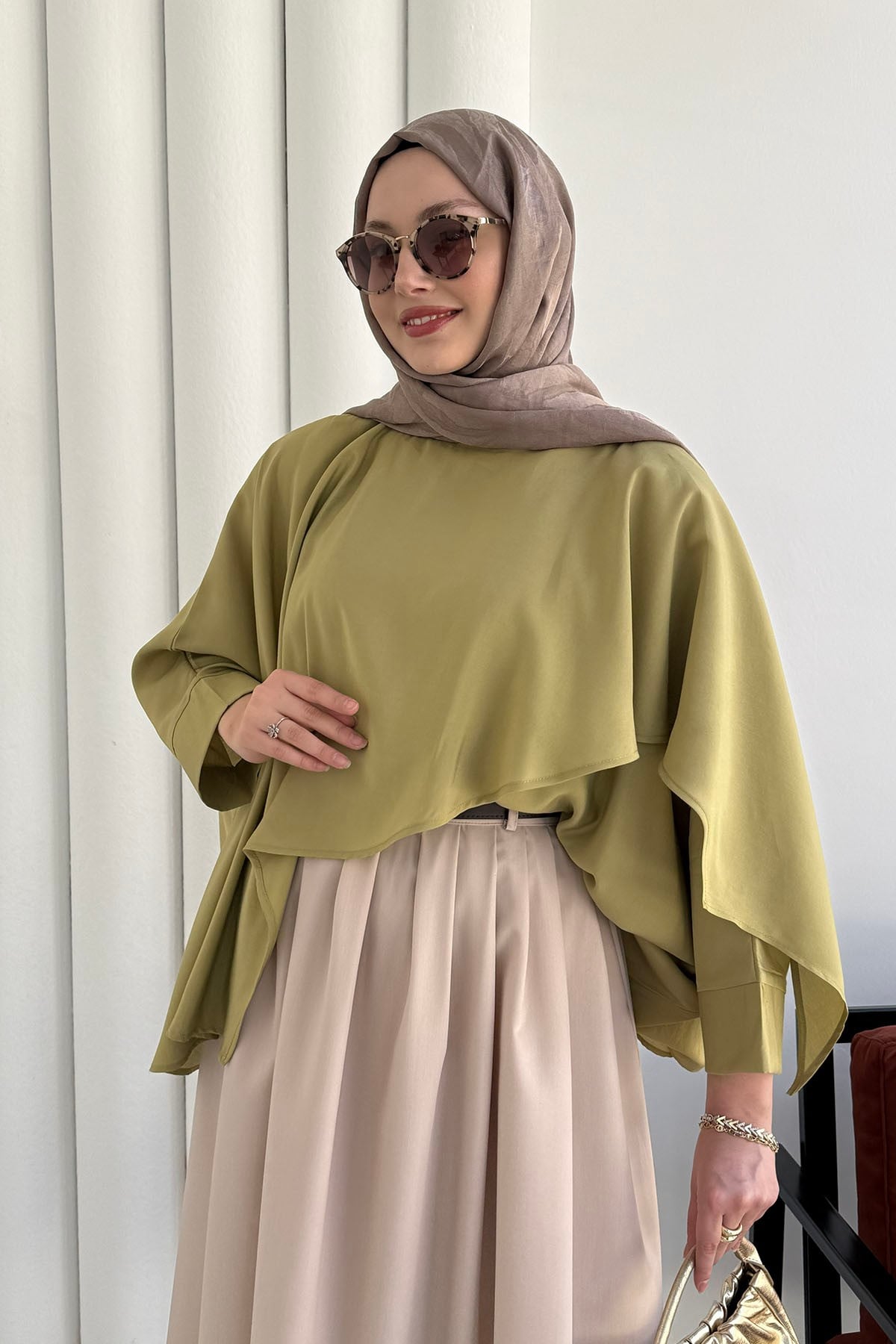 Omuz Düğmeli Şal Detaylı Asimetrik Tunik-YAĞ YEŞİLİ