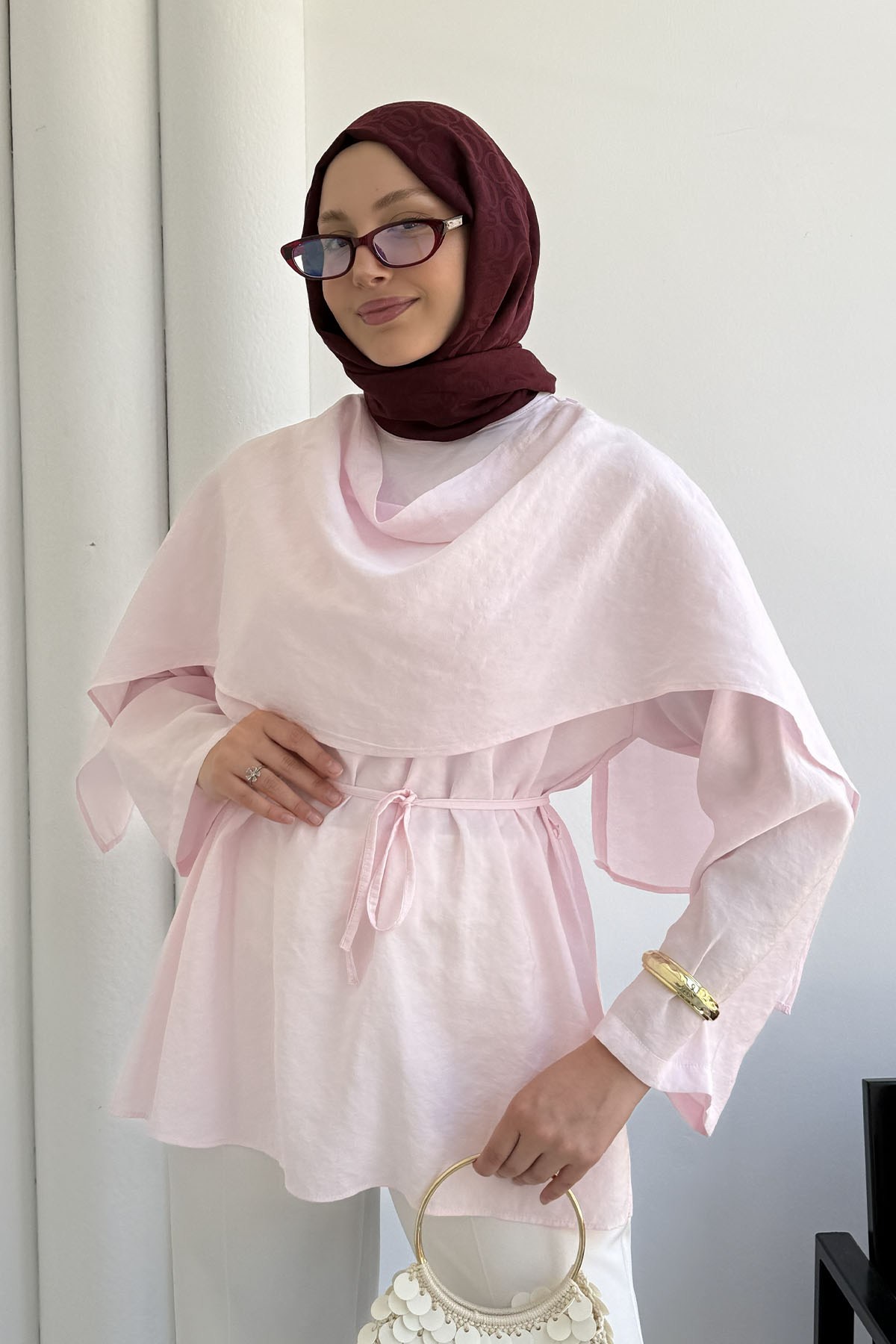 Omuz Pelerinli Hakim Yaka Modal Dokulu Tunik-PEMBE