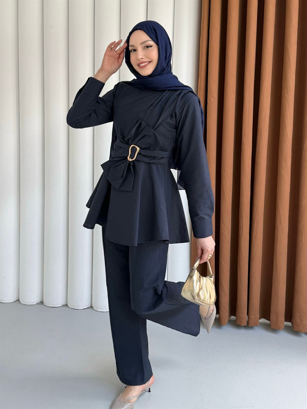 Ön Fiyonk Bağlama Detay Pantolonlu Tesettür Takım-LACİVERT