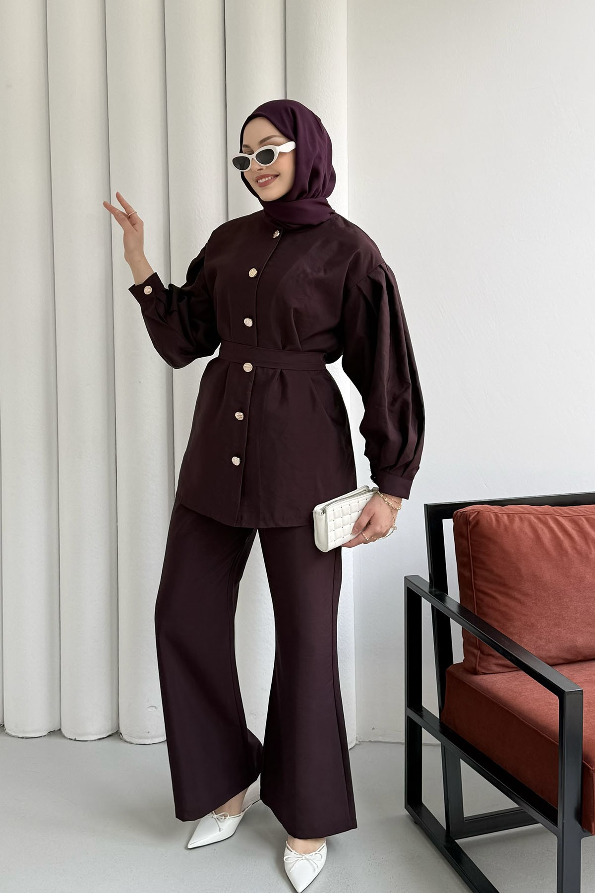 Ön Gold Düğme Detaylı Pantolonlu Tesettür Takım-BORDO