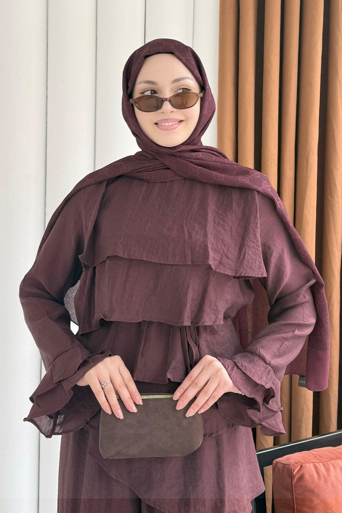 Ön Kat Kat Detaylı Asimetrik Kesim Pantolon Tesettür Takım-BORDO