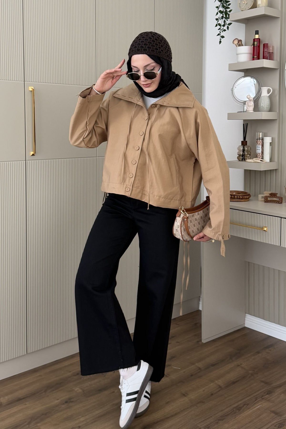 Önden Düğmeli Bağcıklı Ceket-CAMEL