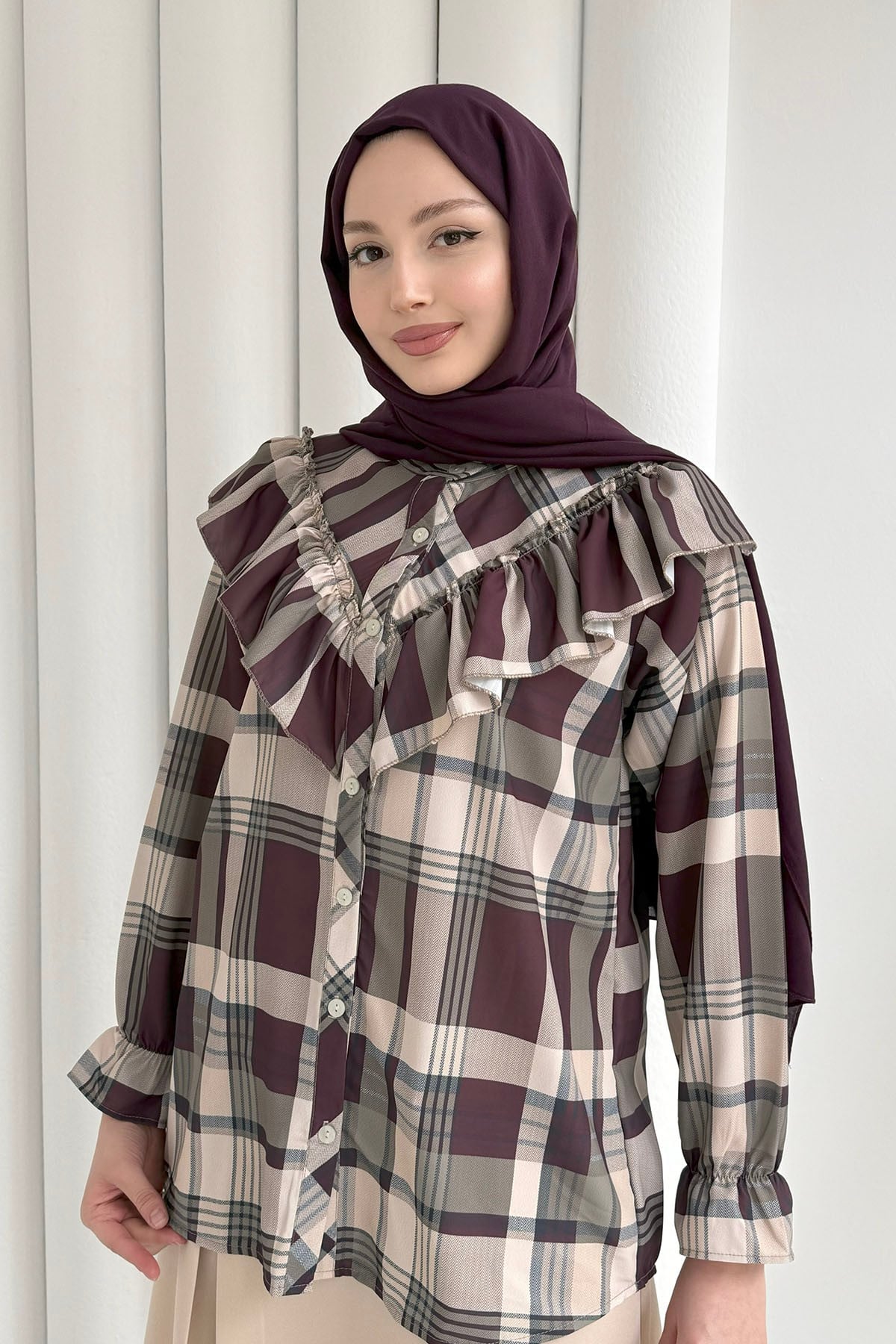 Önü Fırfırlı Desenli Gömlek-BORDO