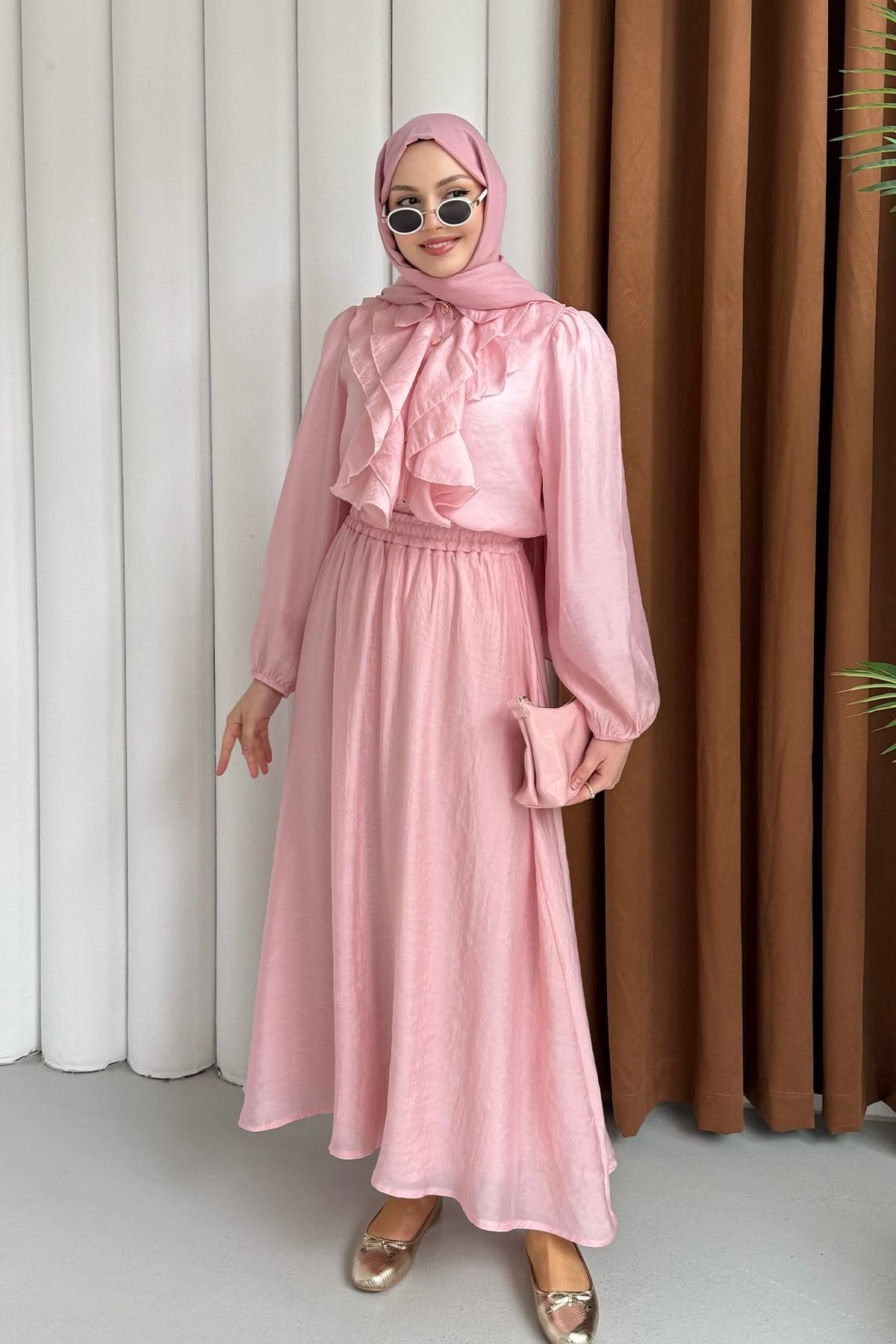 Önü Fırfırlı Detay Etekli Tesettür Takım-PEMBE