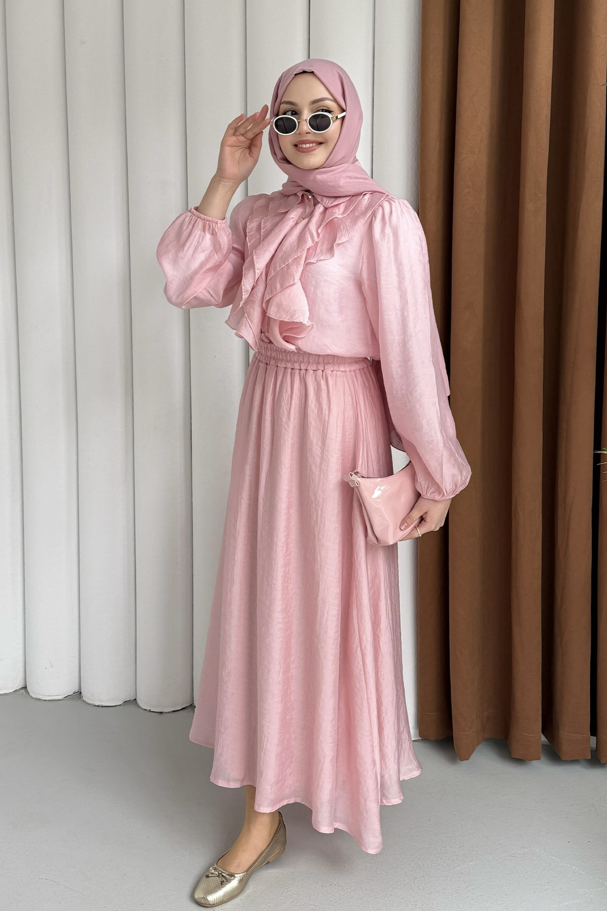 Önü Fırfırlı Detay Etekli Tesettür Takım-PEMBE