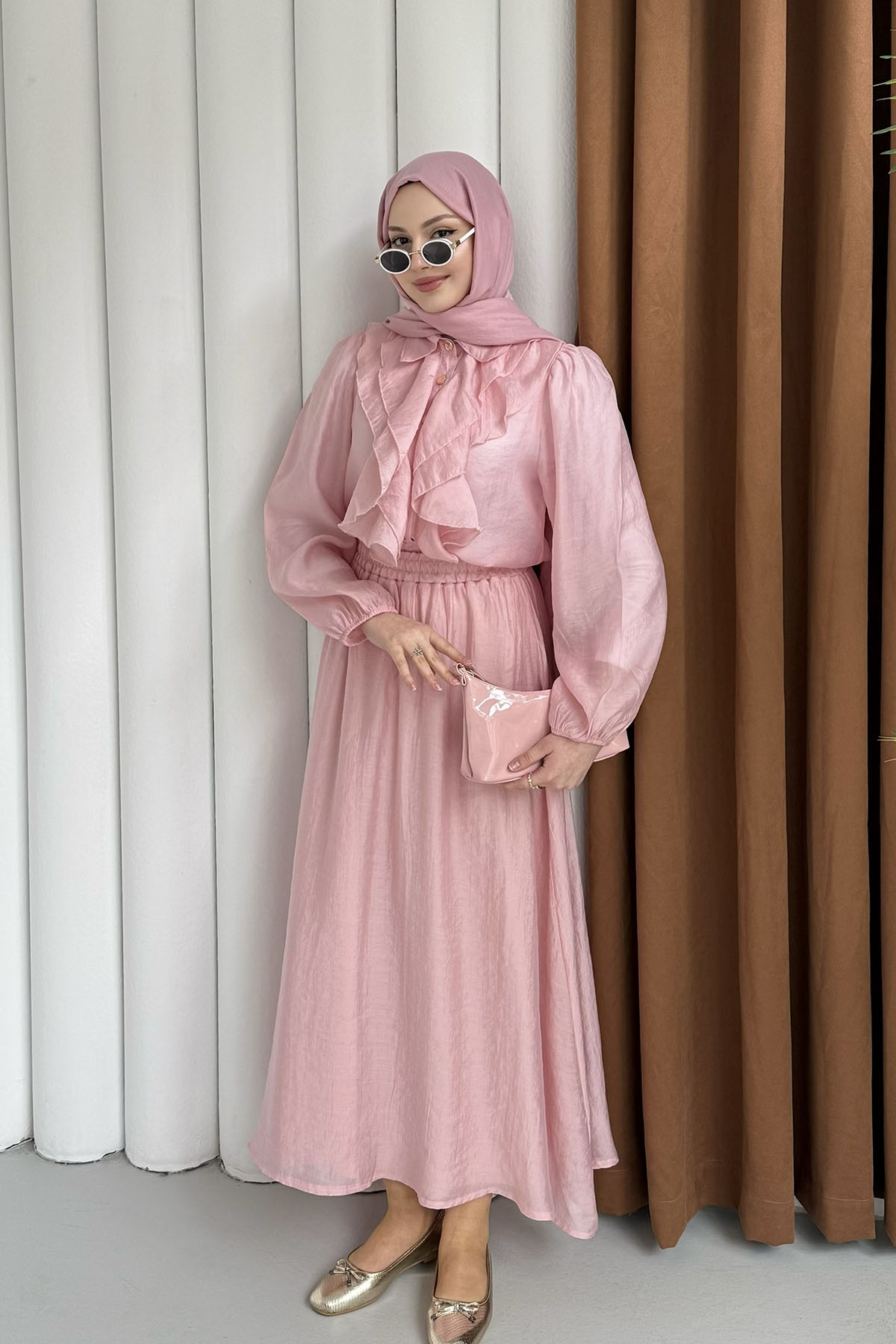 Önü Fırfırlı Detay Etekli Tesettür Takım-PEMBE