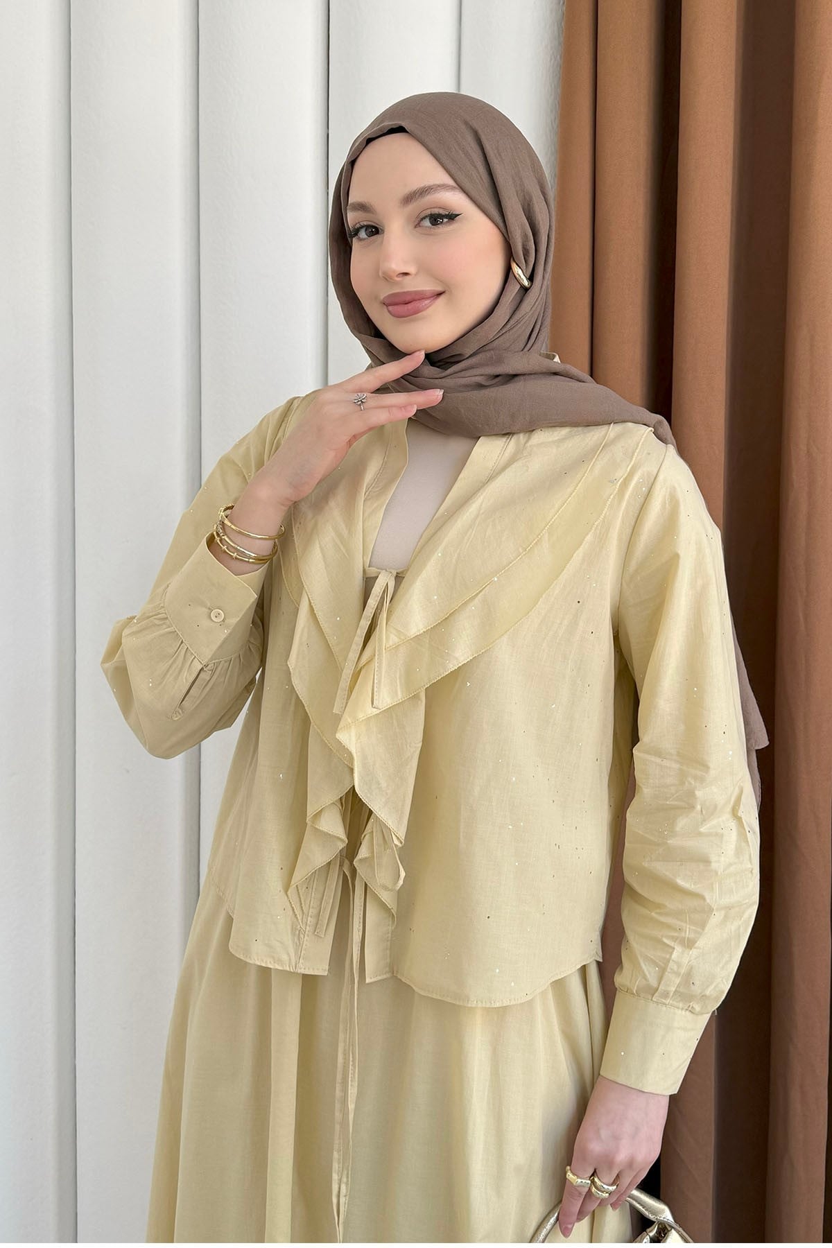 Önü Fırfırlı Taş Süslemeli Etekli Tesettür Takım-SARI