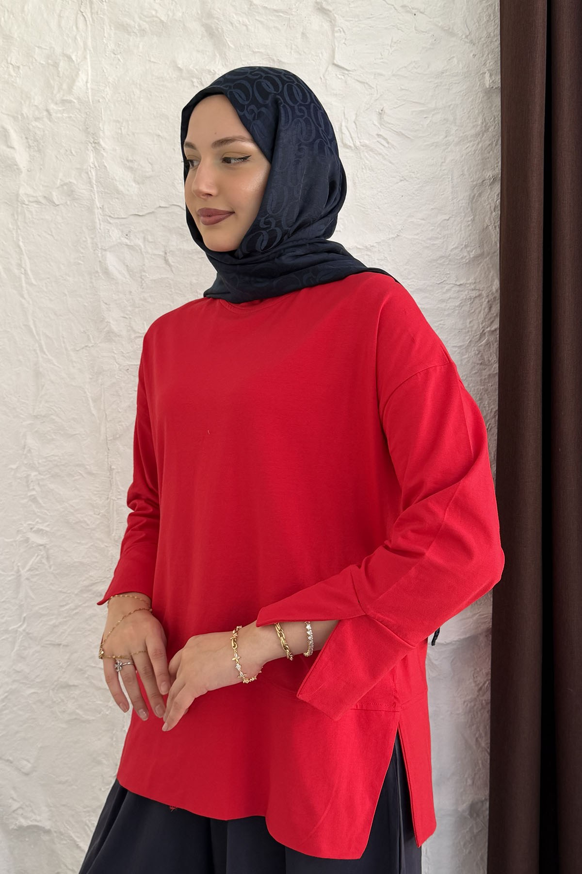 Oversize Yırtmaçlı Ribana Detaylı Sweatshirt-KIRMIZI
