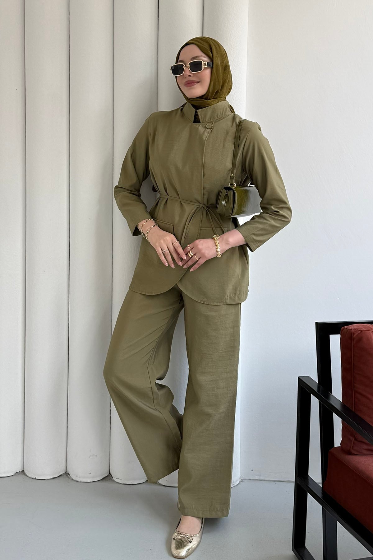 Paraşüt Kumaş Tek Düğme Bomber Tesettür Takımı-HAKİ YEŞİL
