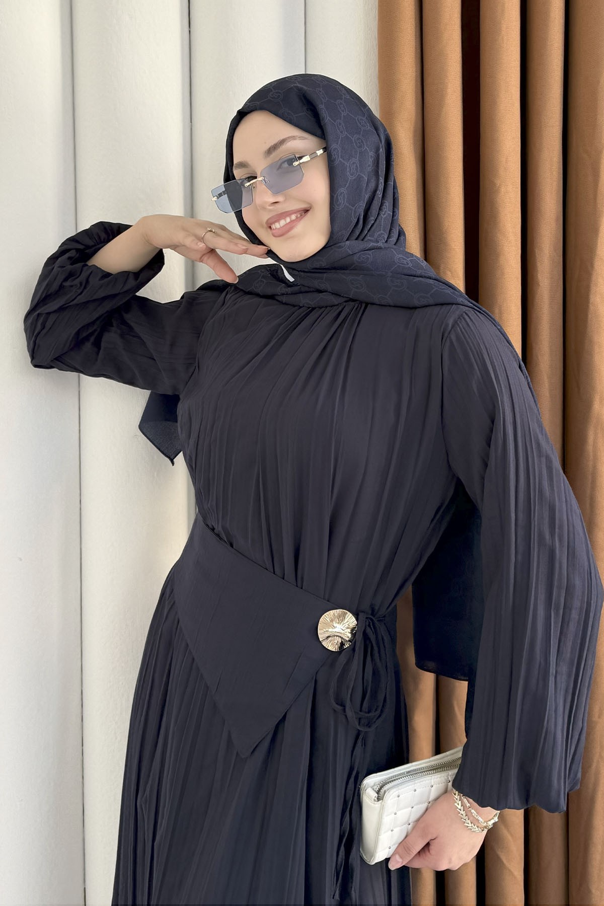 Pelerin Kemerli Kraşlı Vual Tesettür Elbise-LACİVERT