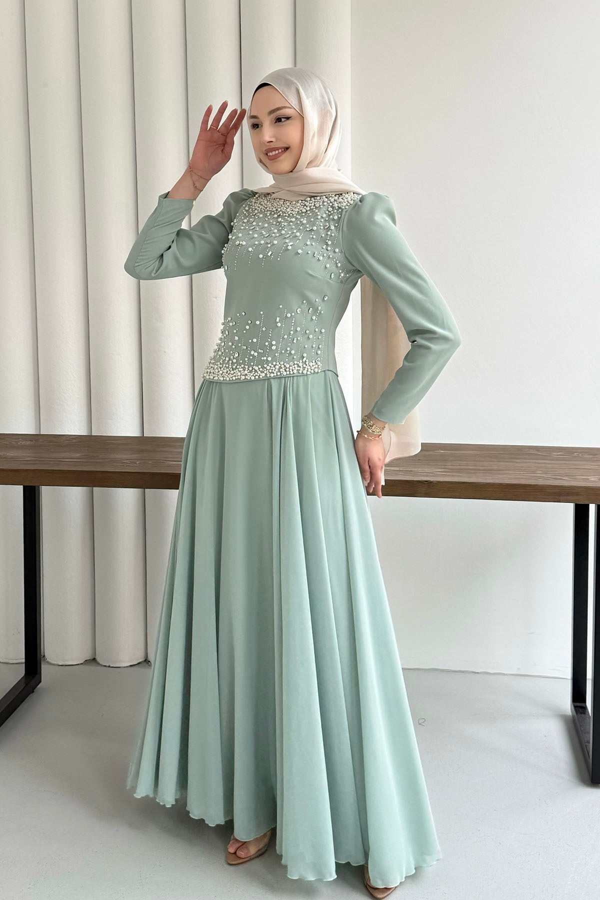 Premium Üst Taş İşlemeli Tesettür Abiye-MİNT YEŞİLİ