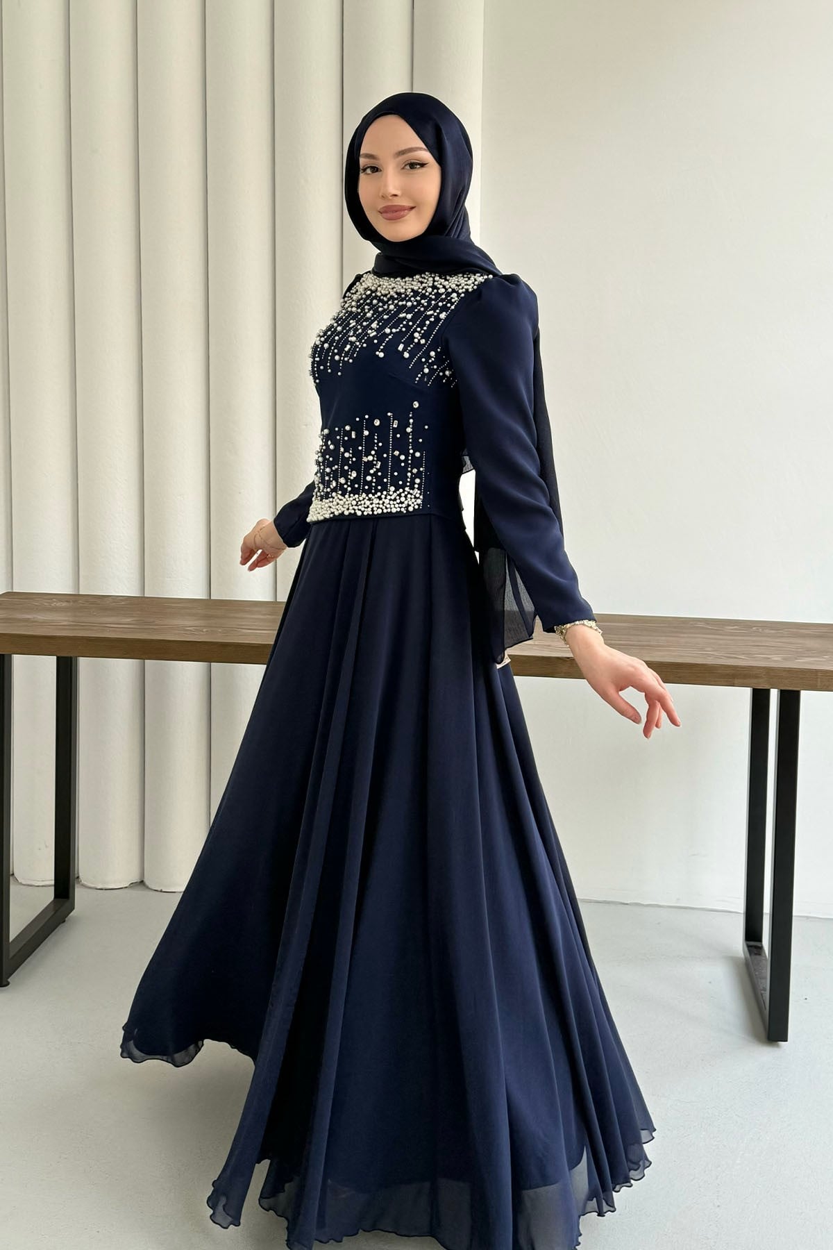 Premium Üst Taş İşlemeli Tesettür Abiye-LACİVERT