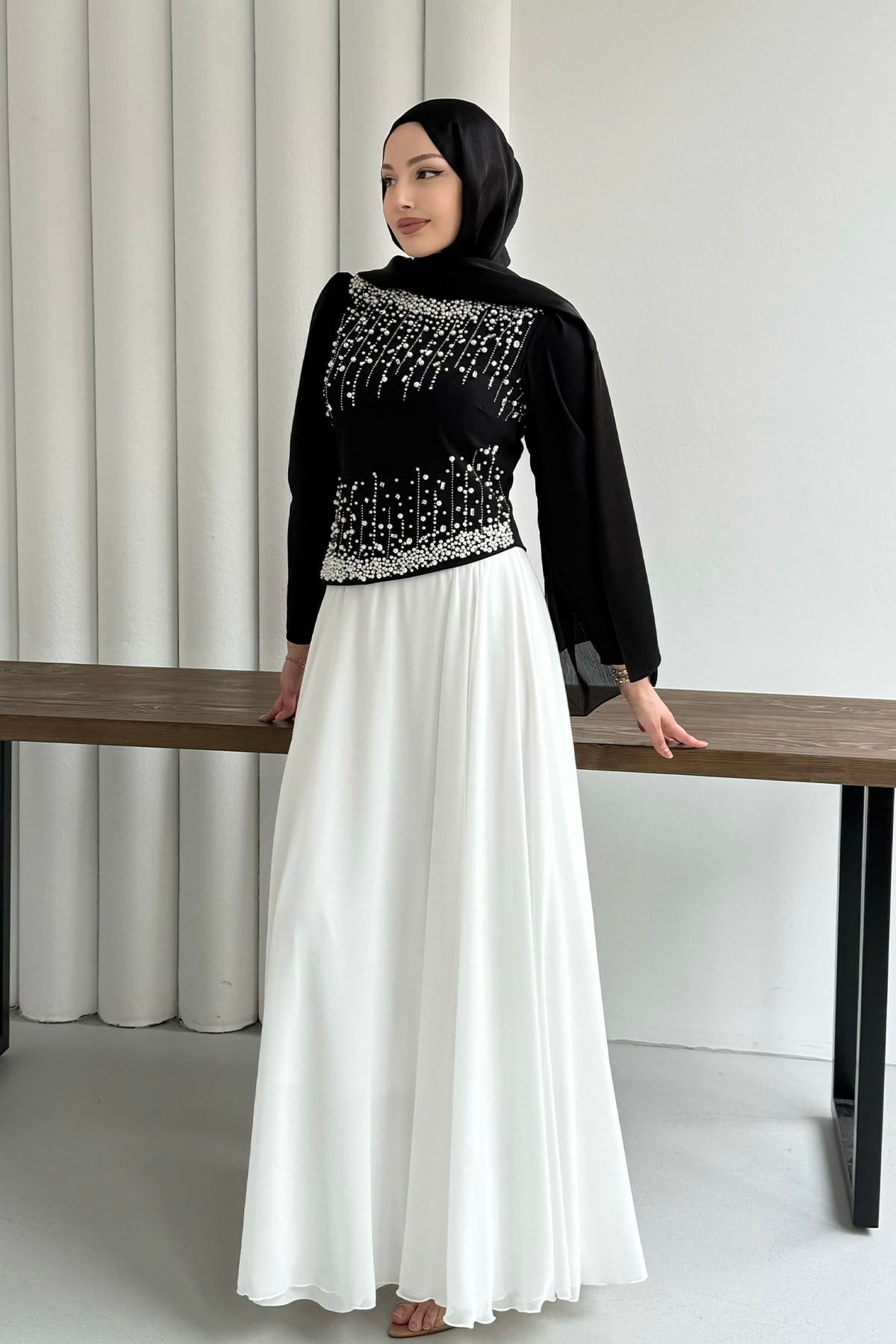 Premium Üst Taş İşlemeli Tesettür Abiye-SİYAH