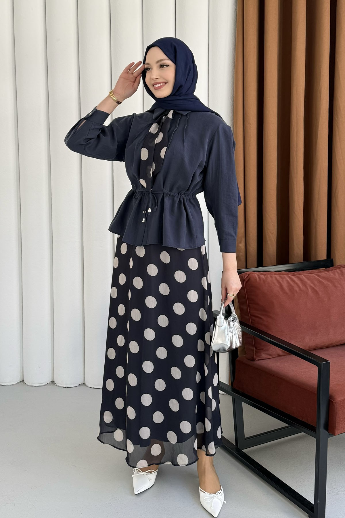 Puantiye Detaylı Etekli Tesettür Takım-LACİVERT