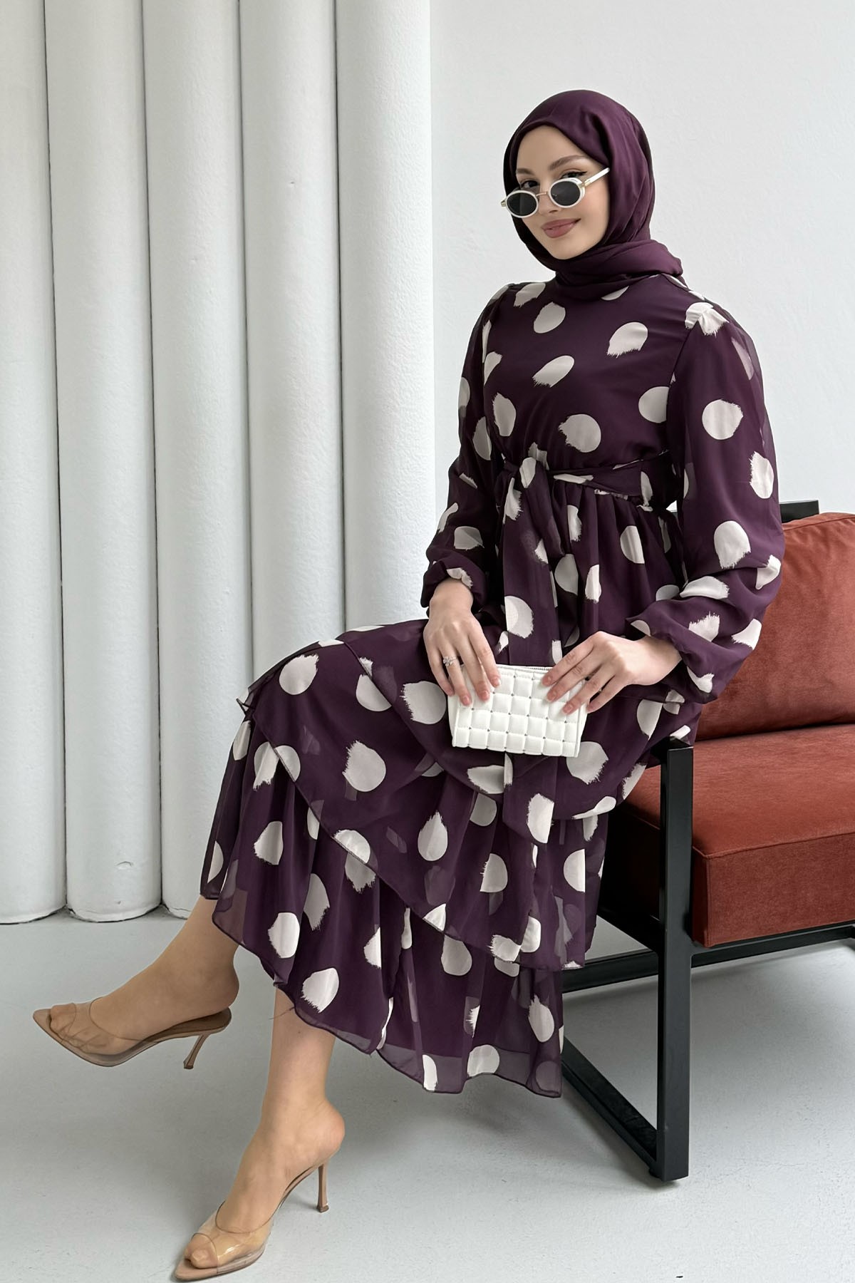 Puantiyeli Kat Katlı Şifon Tesettür Elbise-MÜRDÜM