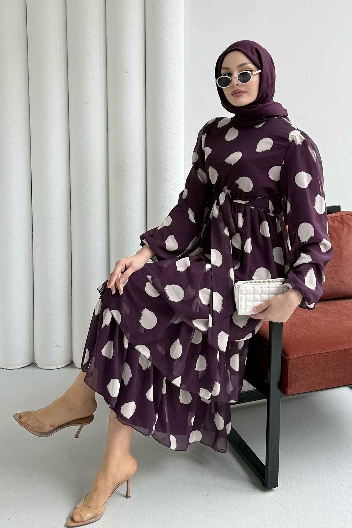 Puantiyeli Kat Katlı Şifon Tesettür Elbise-MÜRDÜM