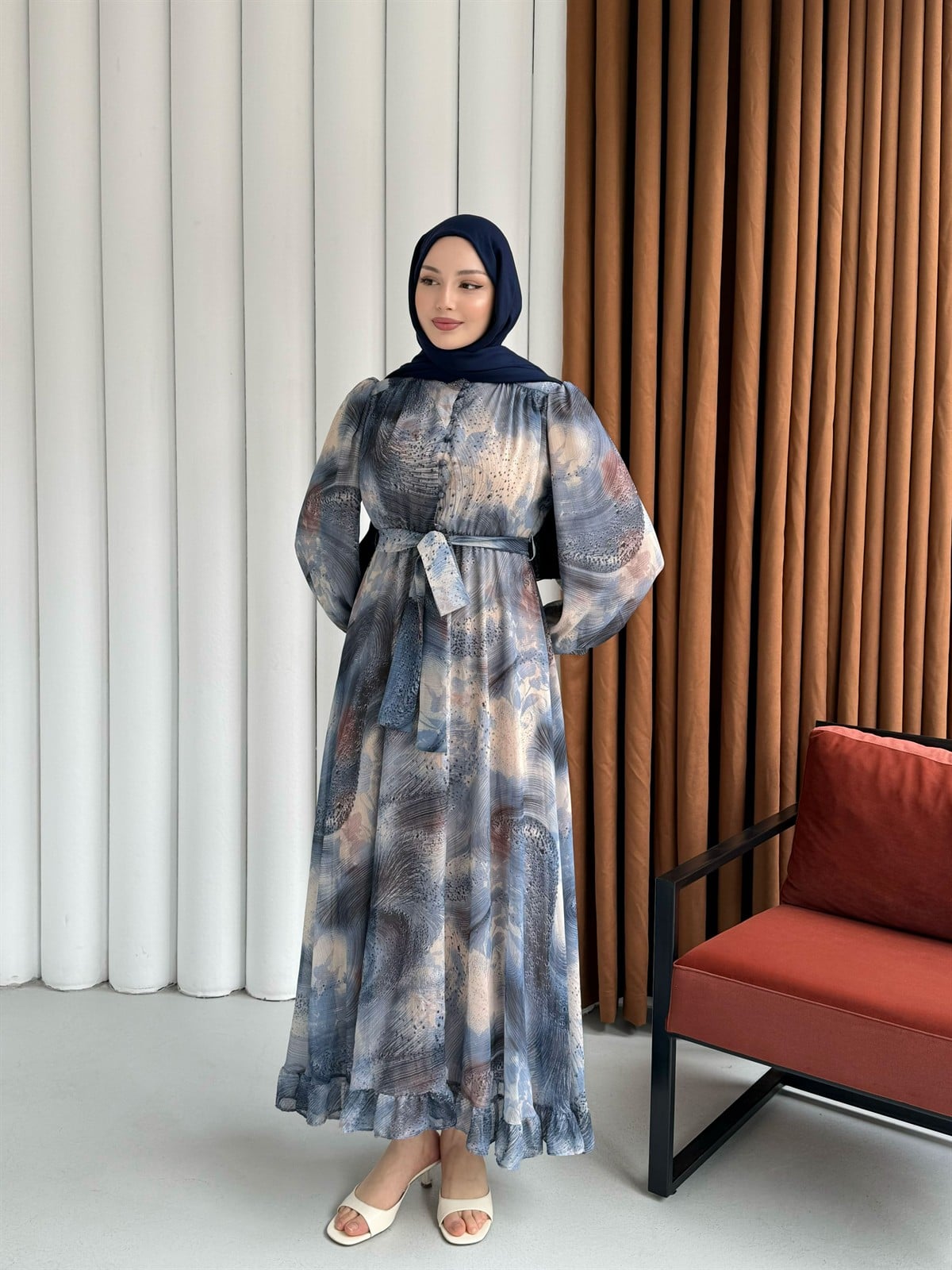 Rabella Desen Yarım Düğme Detay Balon Kol Tesettür Elbise-MAVİ