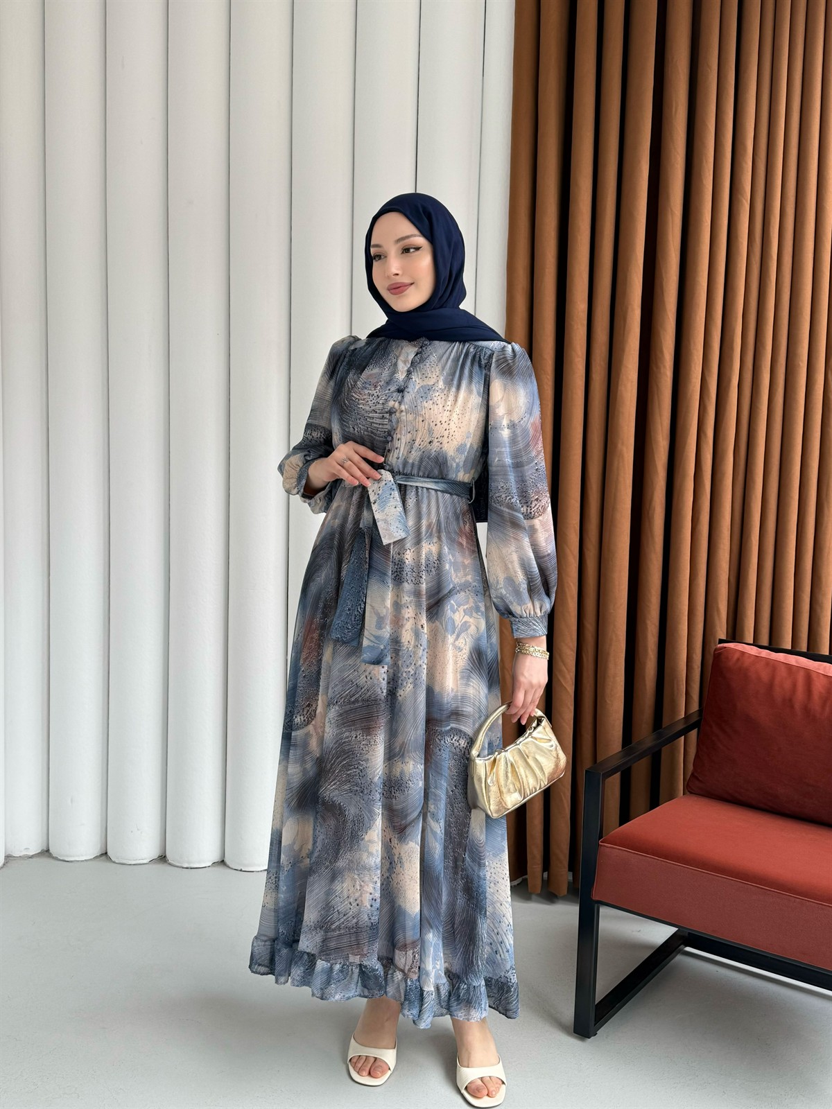 Rabella Desen Yarım Düğme Detay Balon Kol Tesettür Elbise-MAVİ