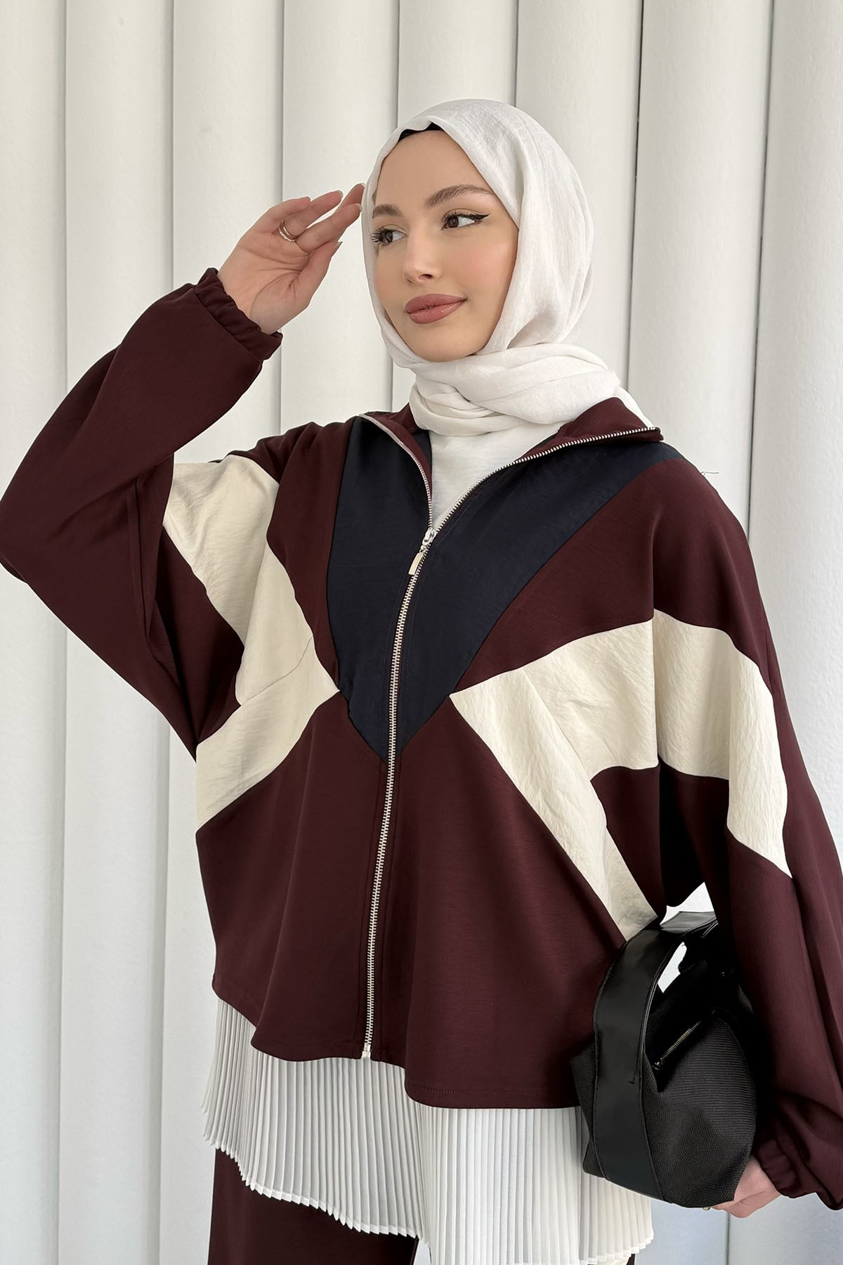 Renkli Paraşüt Detay Pantolonlu Tesettür Takım-BORDO