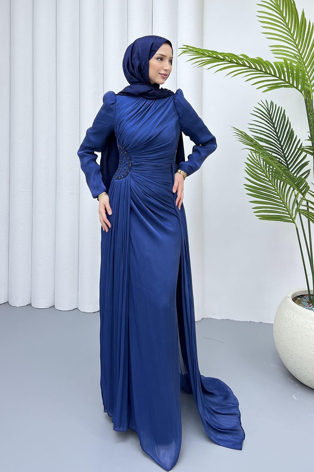 Sağ Taraf Taş İşlemeli Kuyruklu Tesettür Abiye-İNDİGO