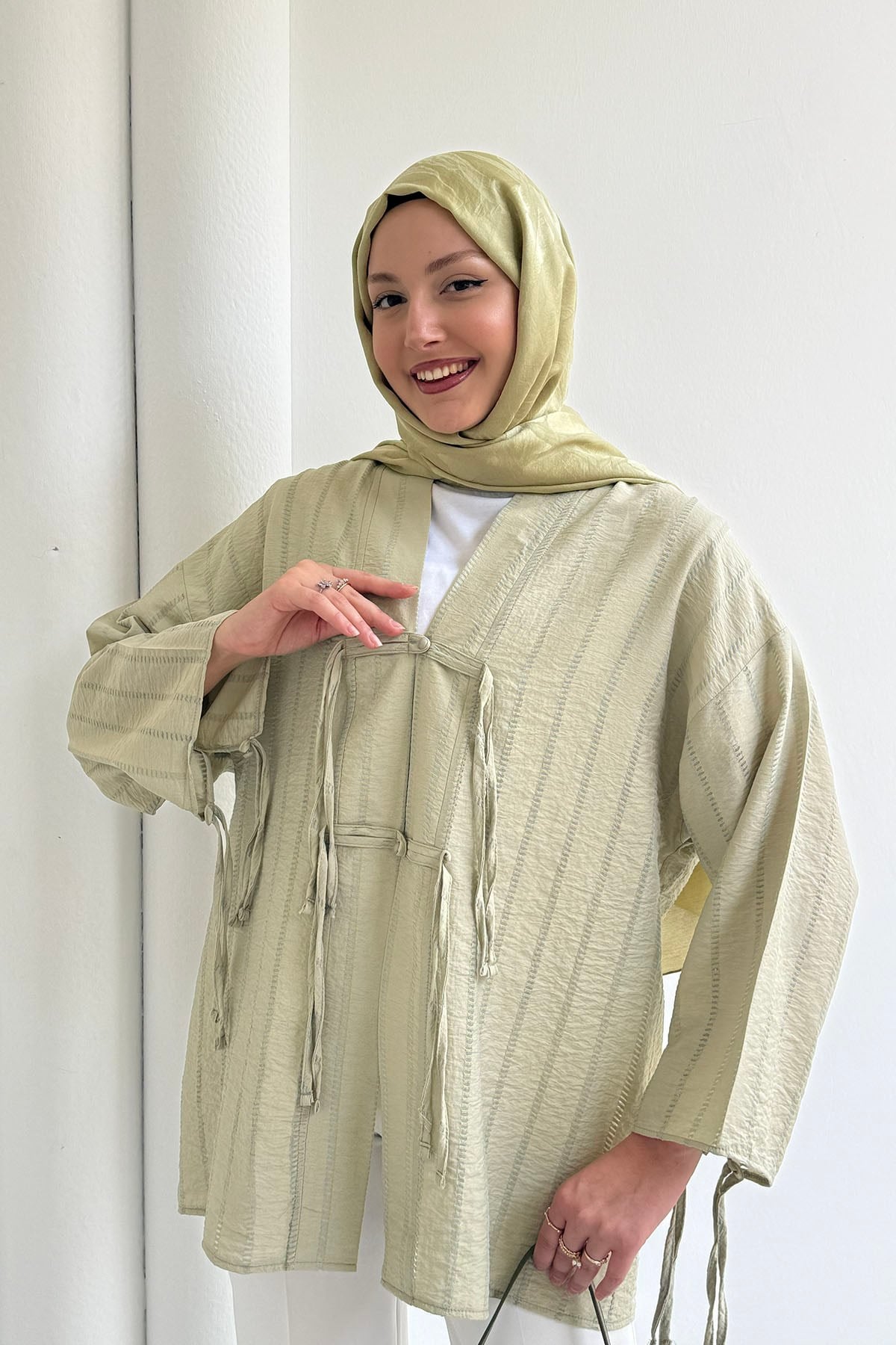 Şal Yaka Ön Ve Kol Ucu Bağlamalı Kimono-MİNT YEŞİLİ
